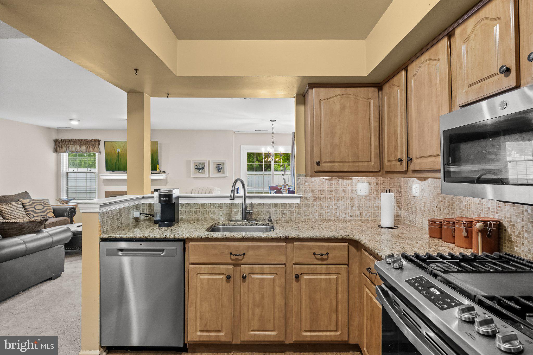 ROSE HOLLOW - Residential