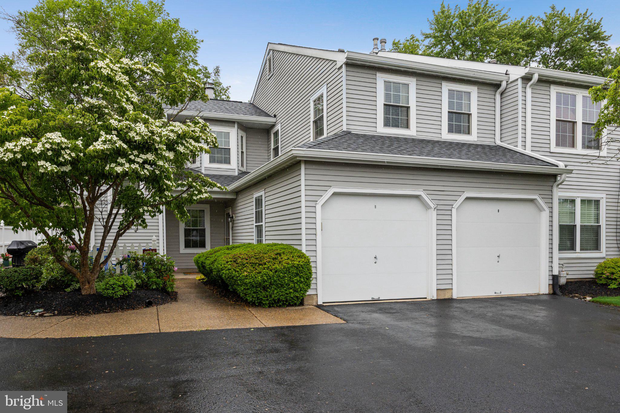 679 ROSE HOLLOW DRIVE A