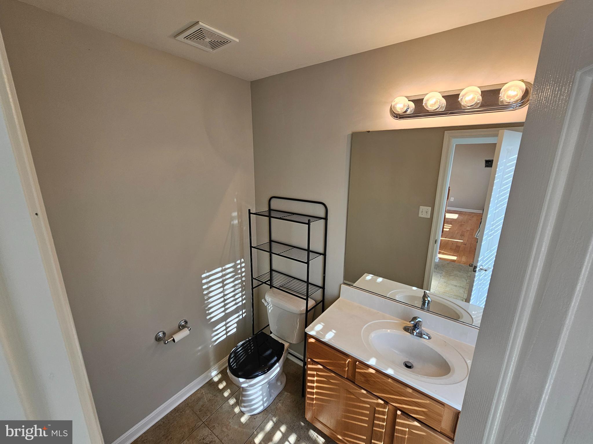 CHESAPEAKE RANCH ESTATES - Residential Lease