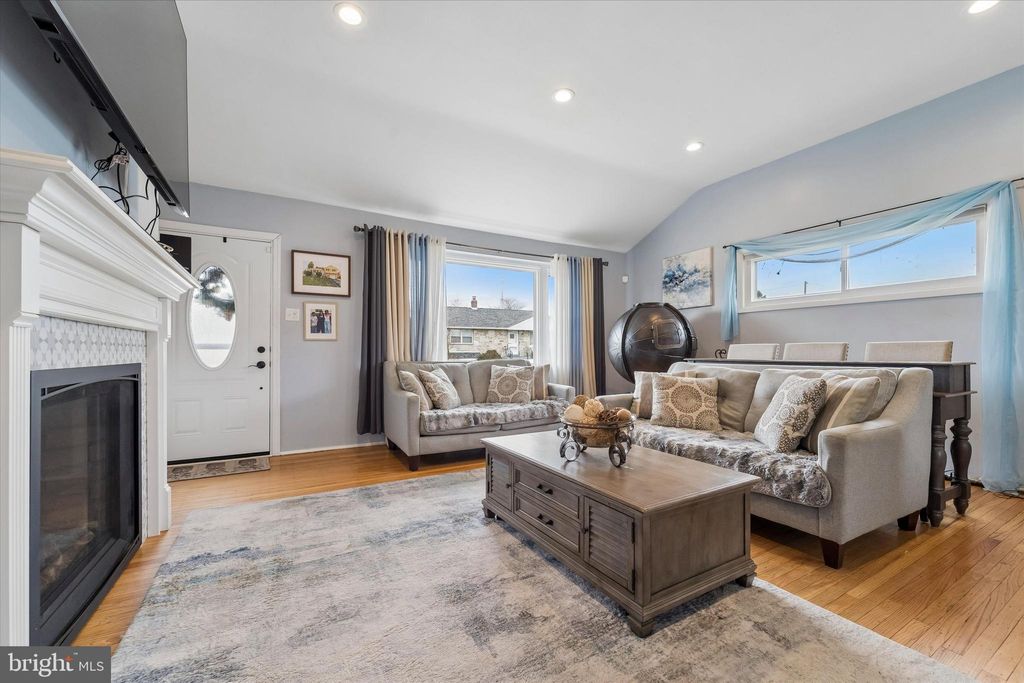 Photo of 267 Perry Street, ELKINS PARK, PA 19027 (MLS # PAMC2169282)