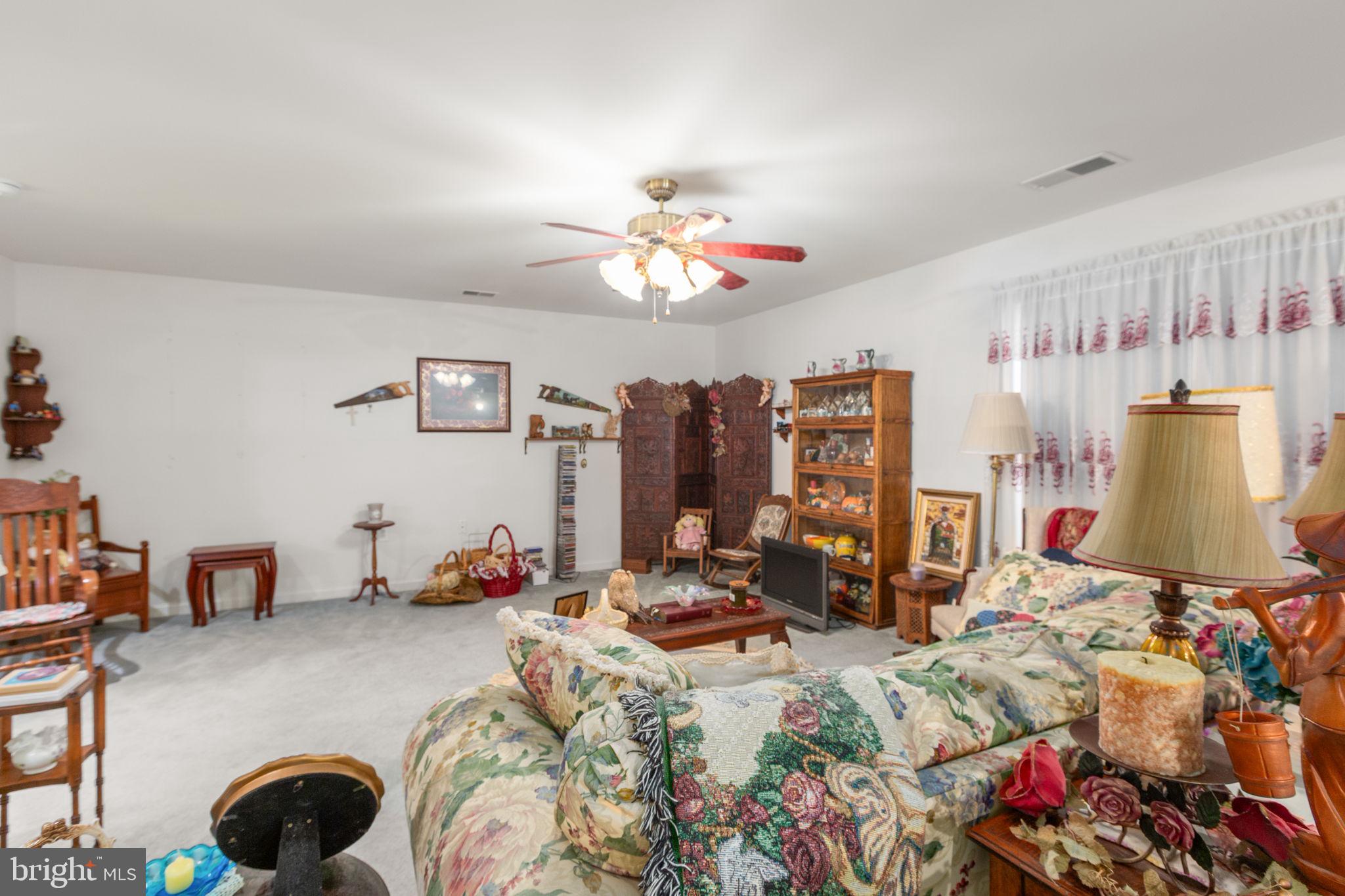 FALLS RUN - Residential