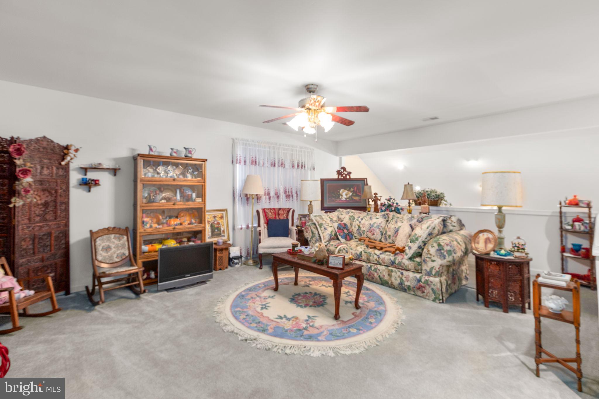 FALLS RUN - Residential