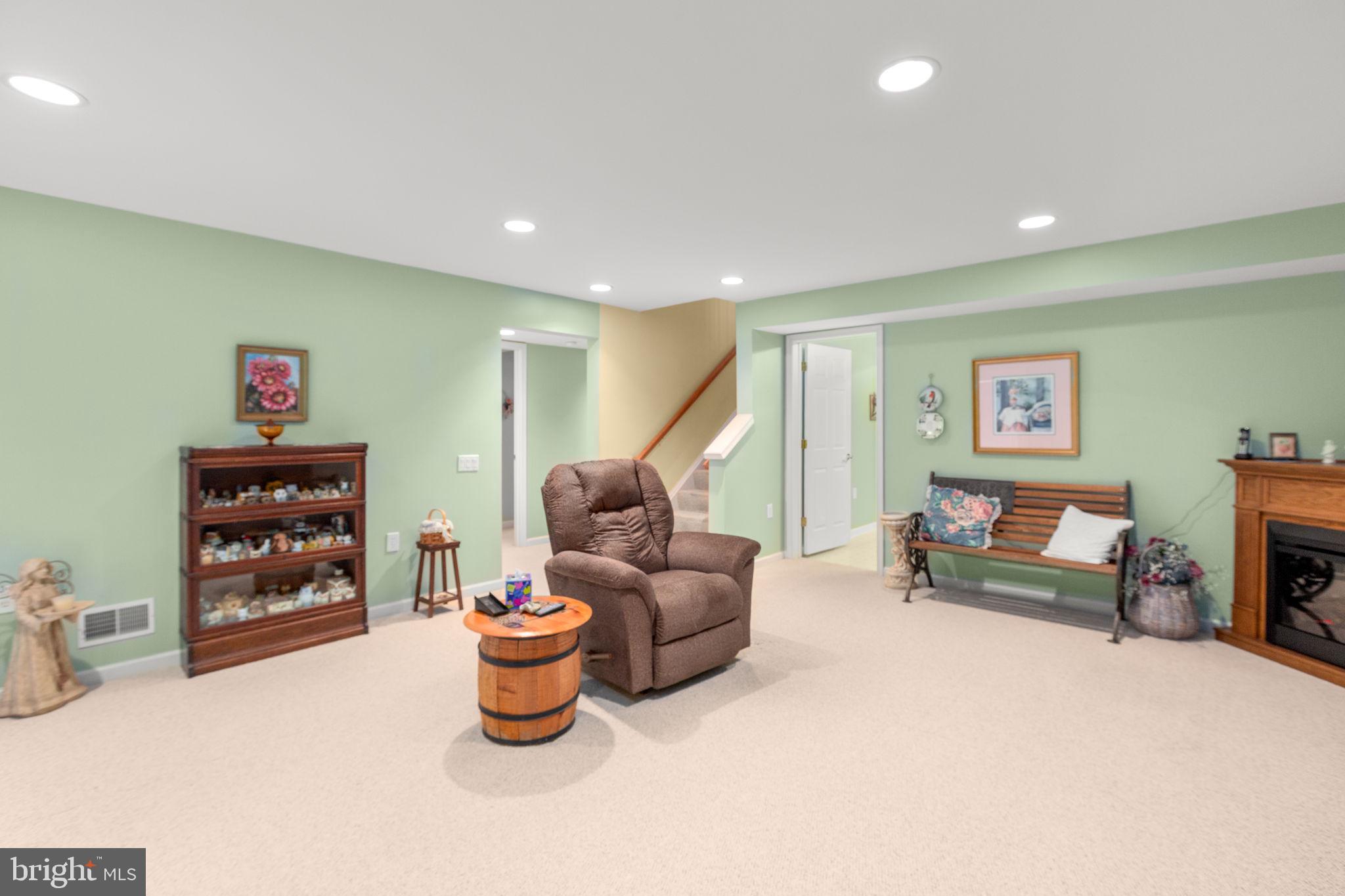 FALLS RUN - Residential