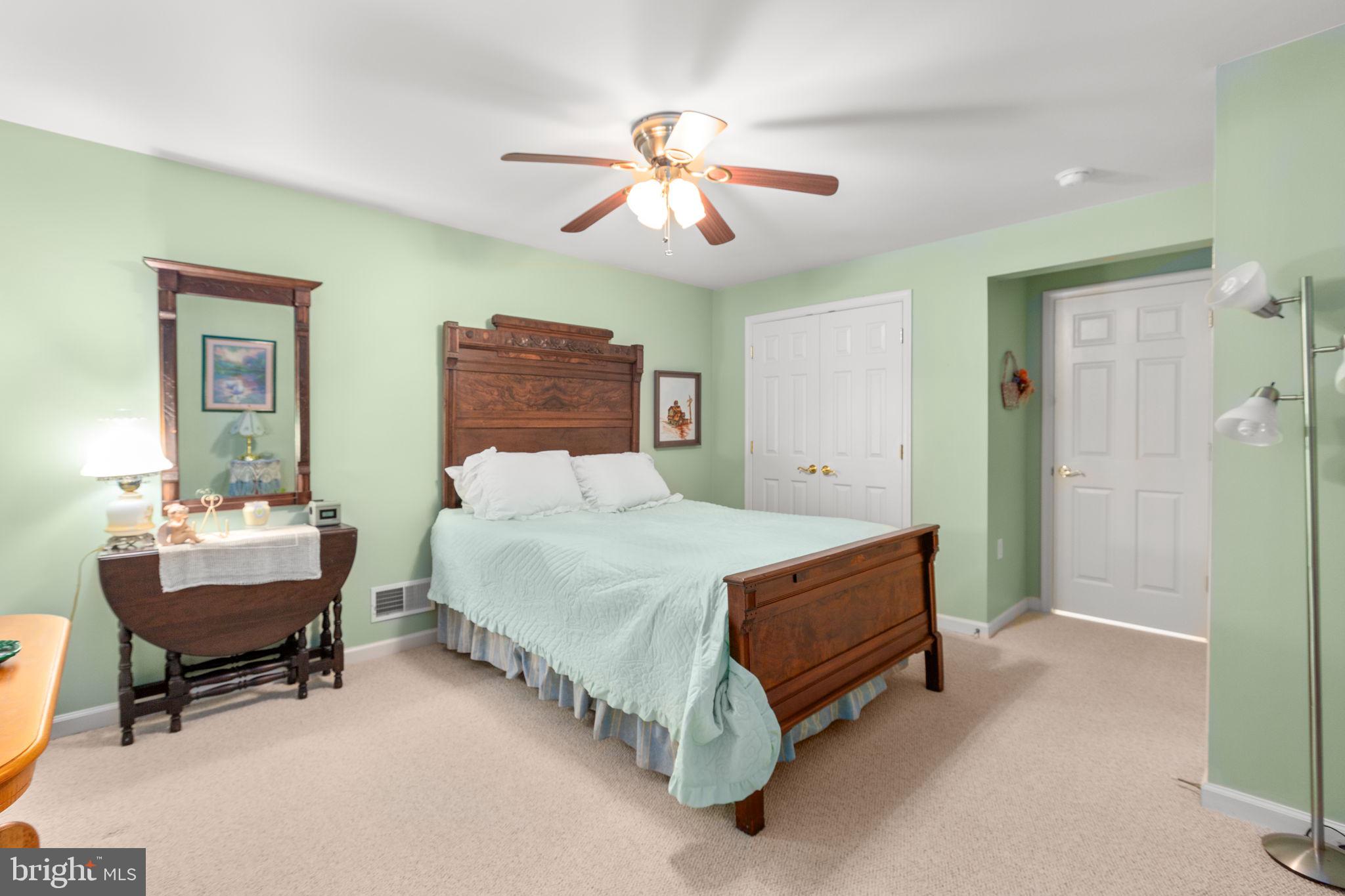 FALLS RUN - Residential