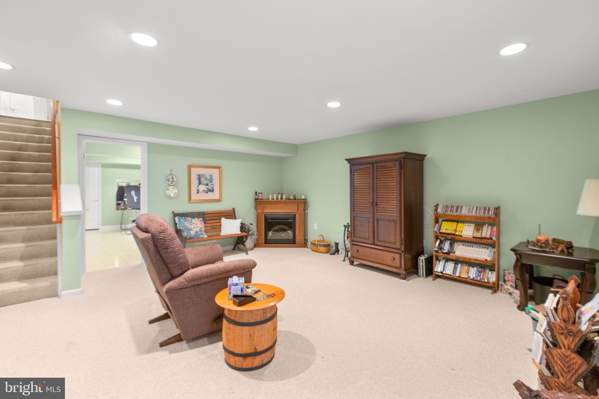 FALLS RUN - Residential