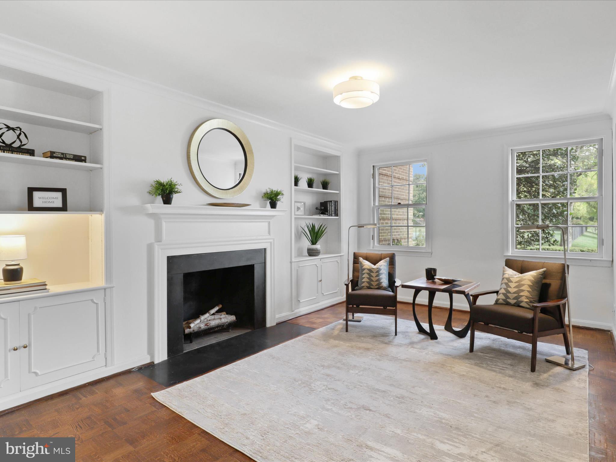 OLD TOWN ALEXANDRIA - Residential