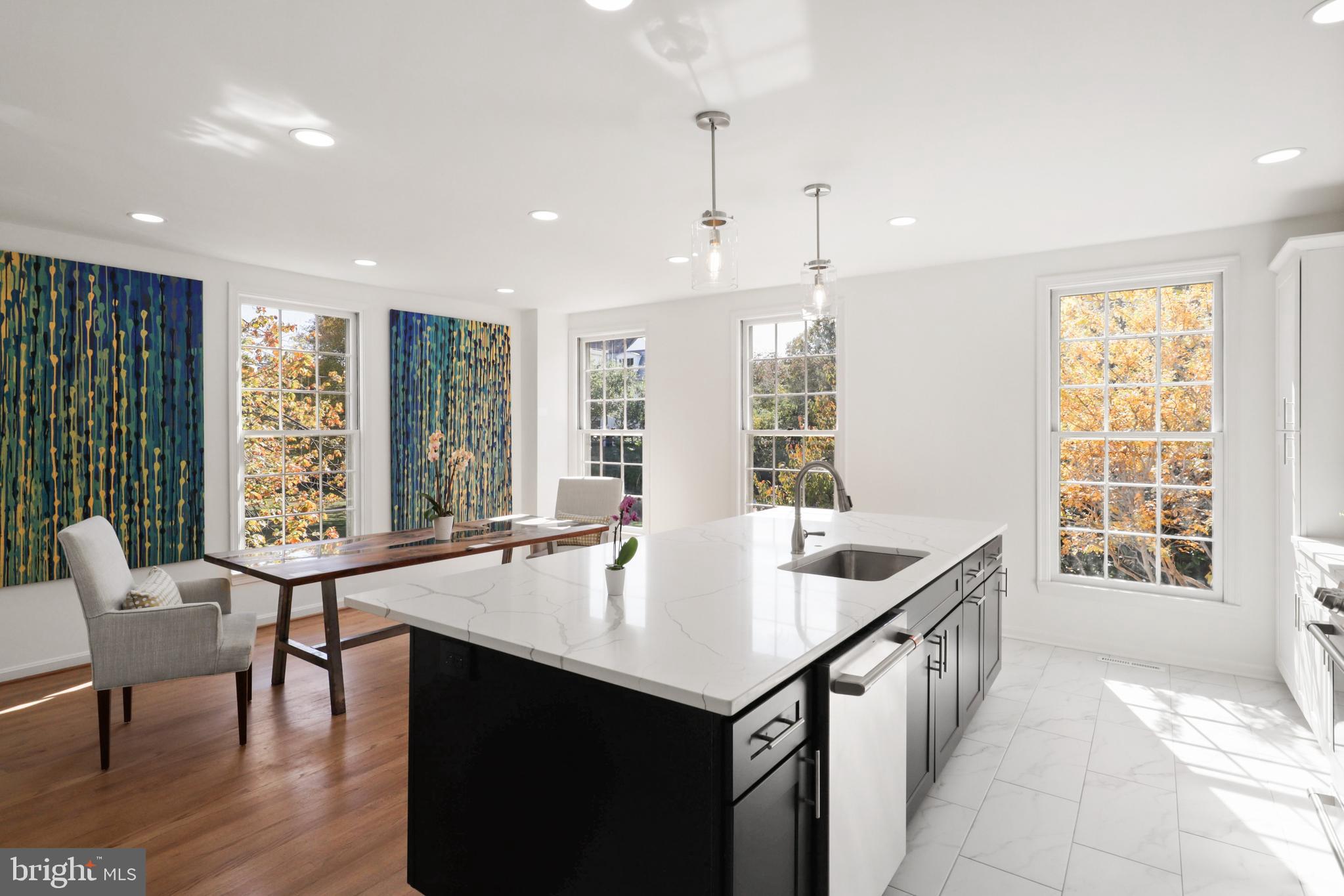 OLD TOWN ALEXANDRIA - Residential