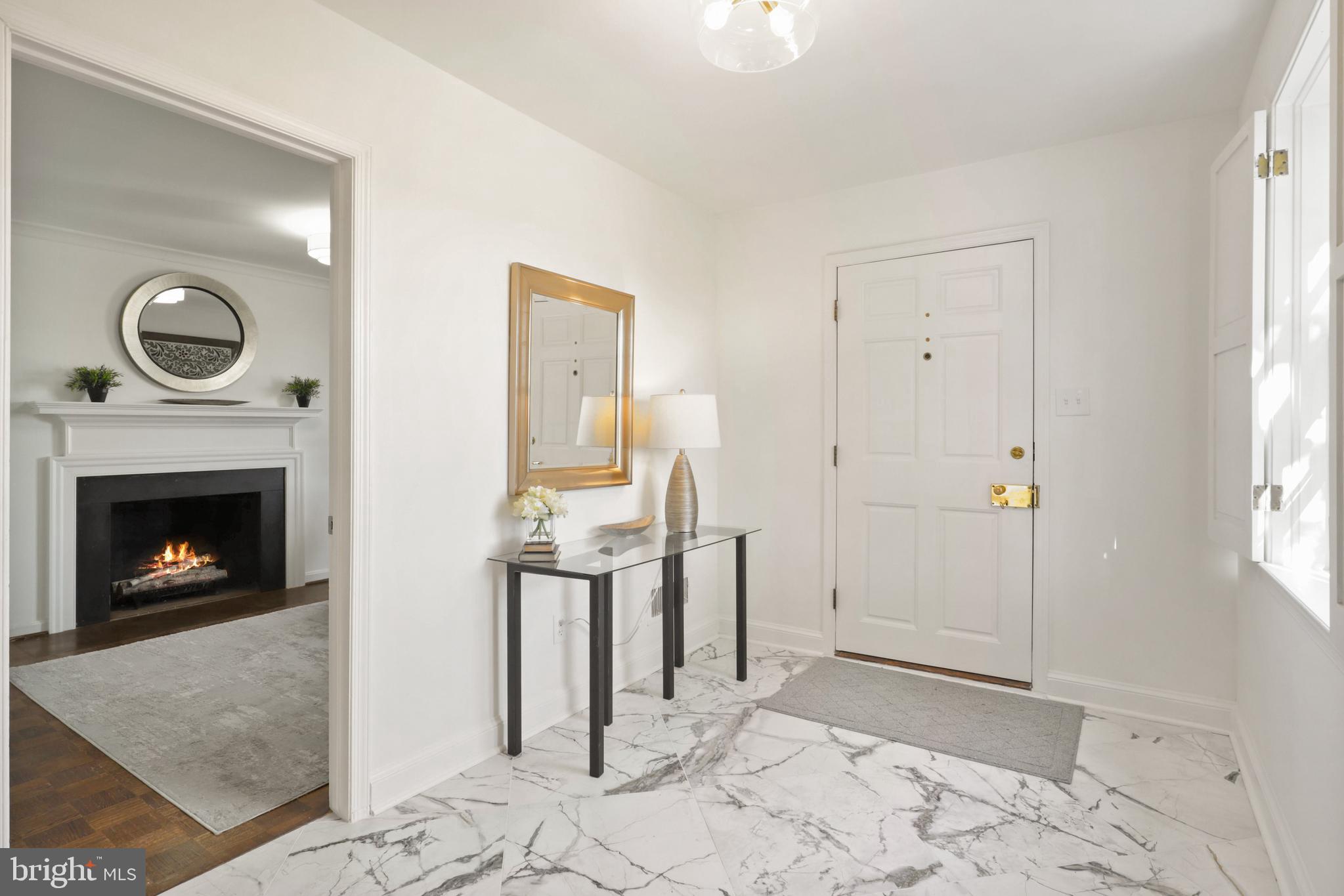 OLD TOWN ALEXANDRIA - Residential