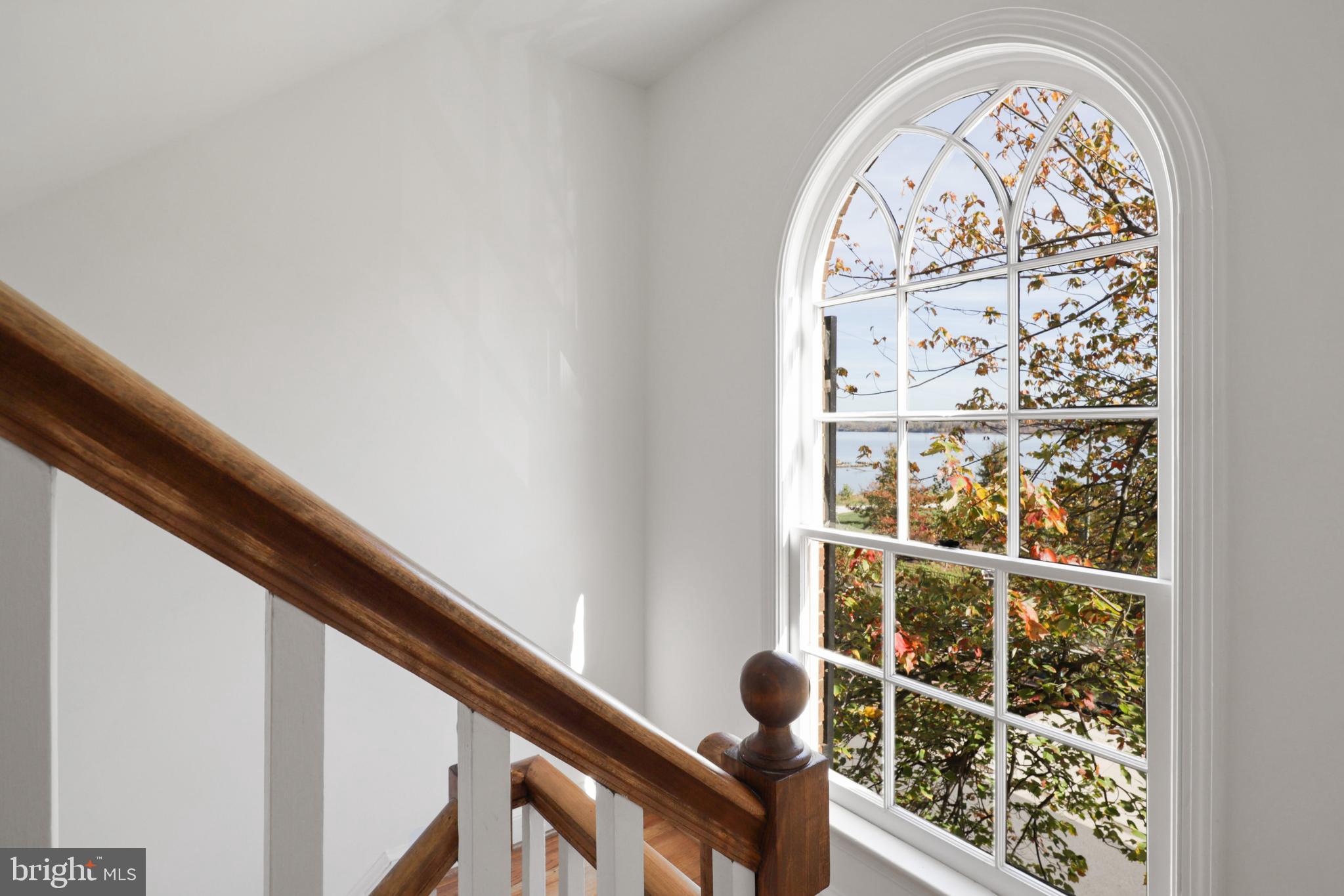 OLD TOWN ALEXANDRIA - Residential