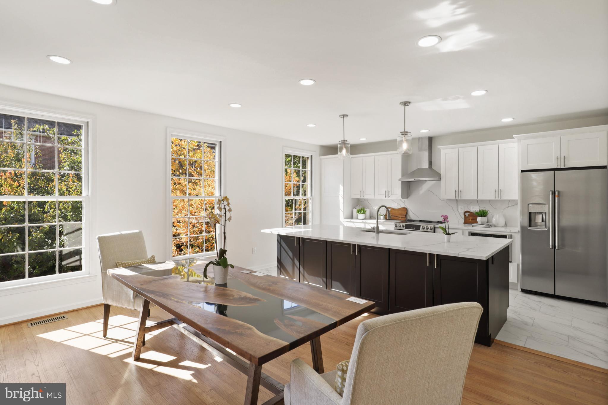 OLD TOWN ALEXANDRIA - Residential