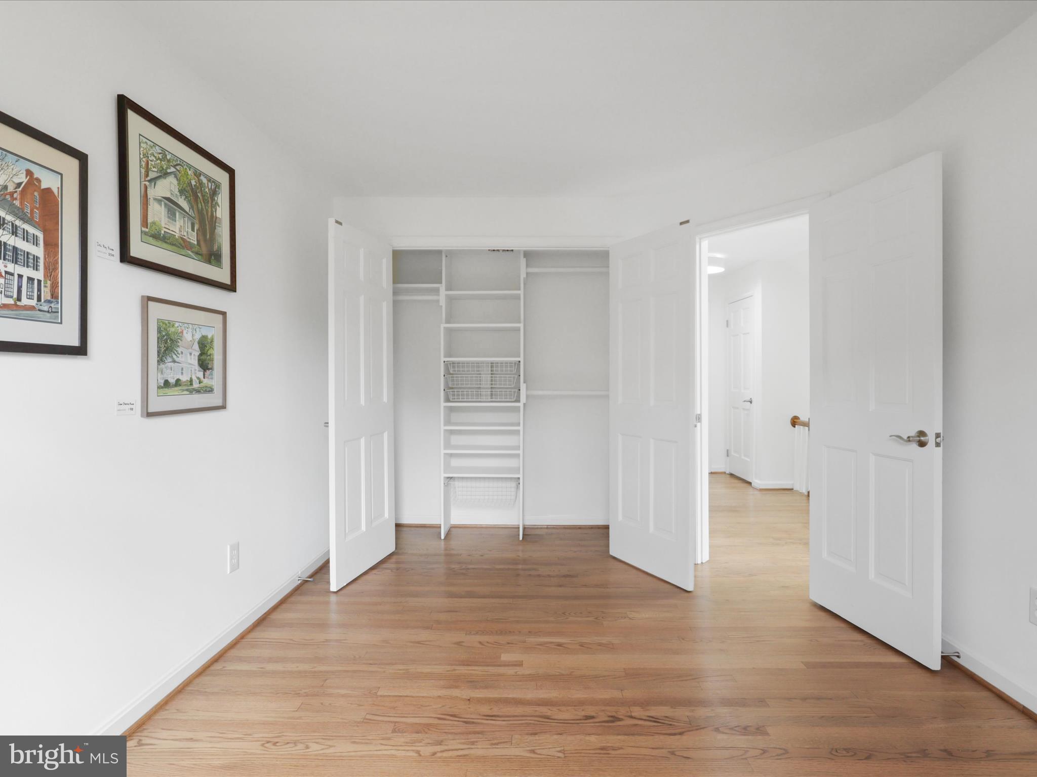 OLD TOWN ALEXANDRIA - Residential