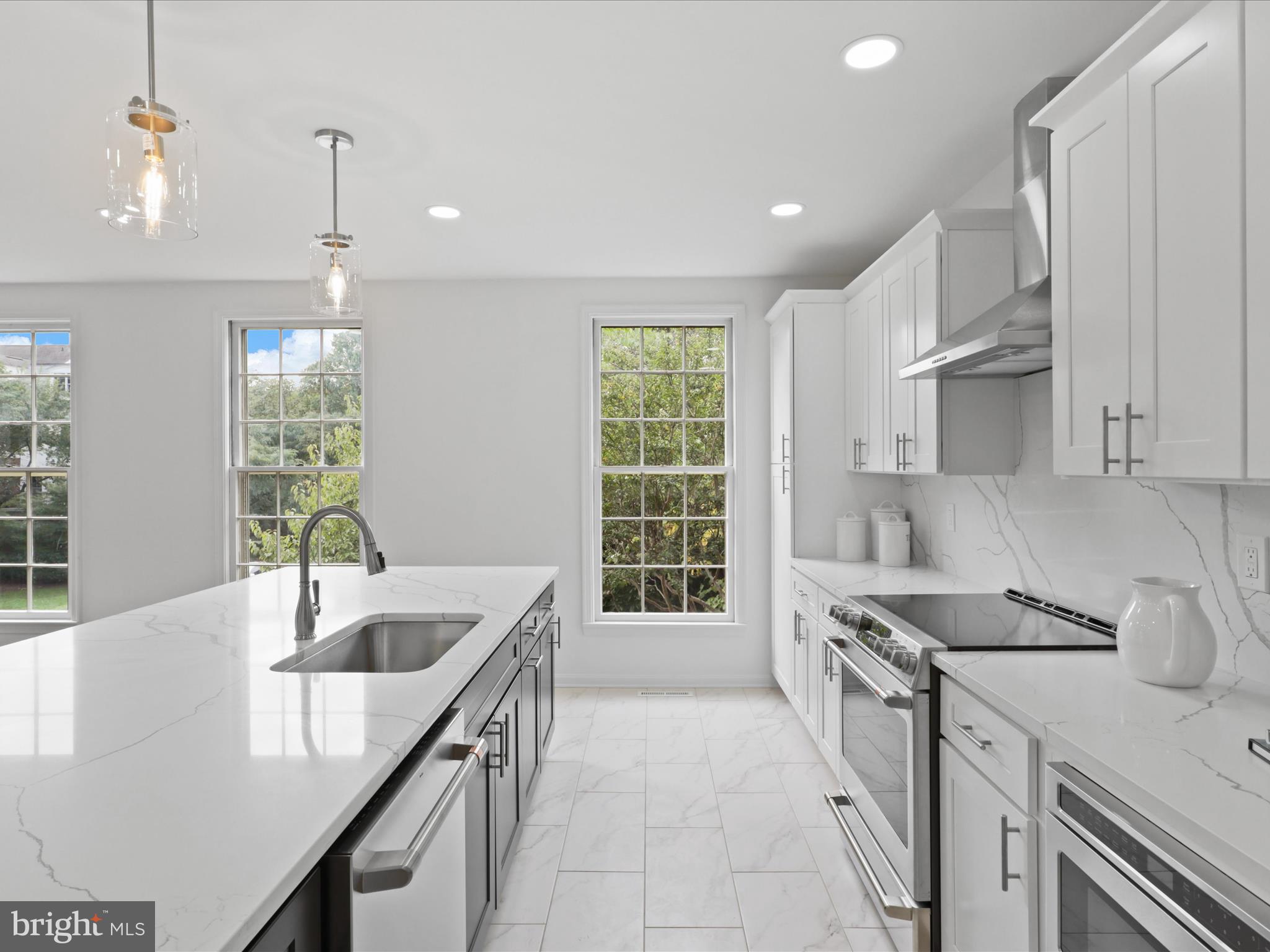 OLD TOWN ALEXANDRIA - Residential