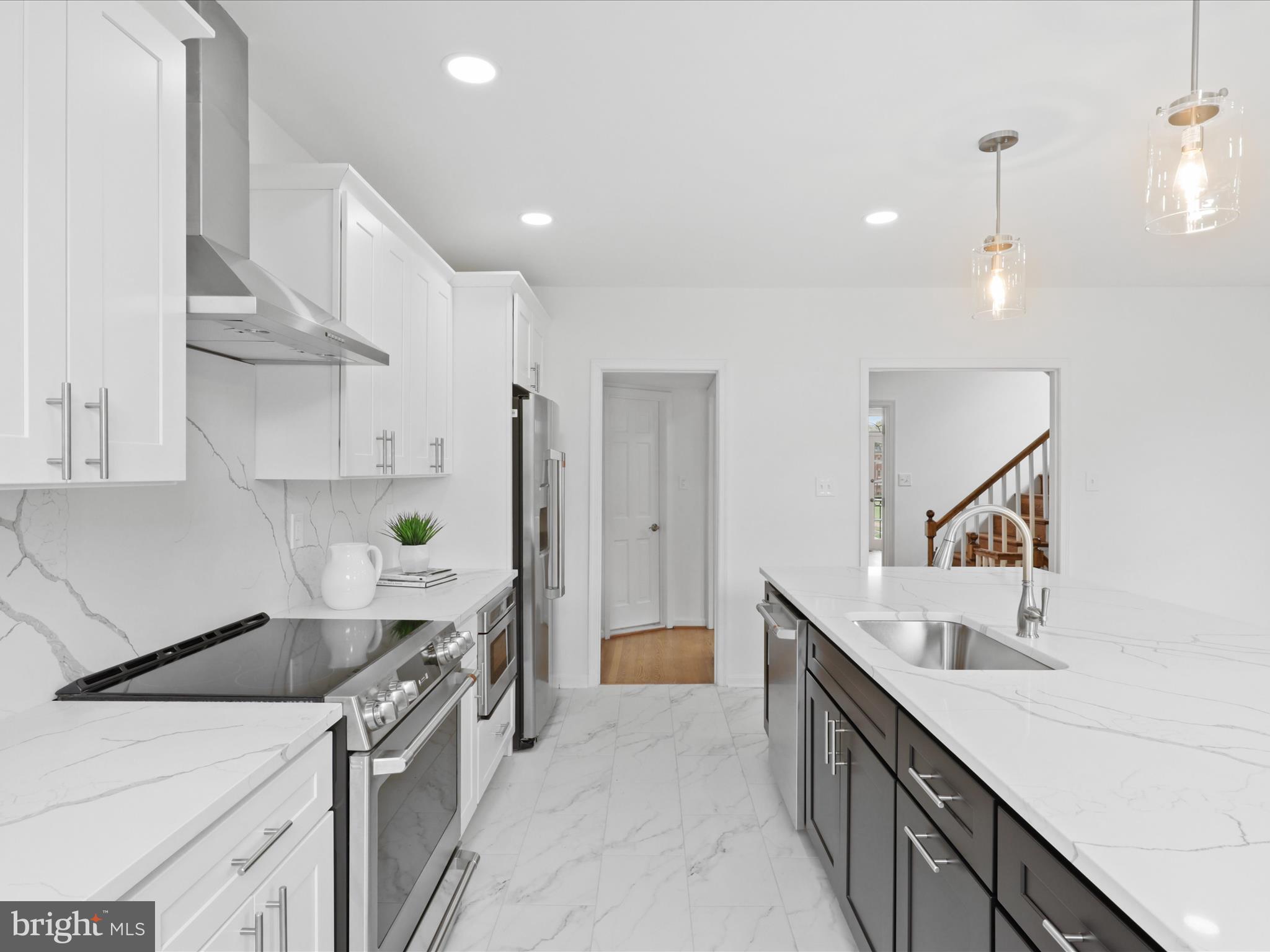 OLD TOWN ALEXANDRIA - Residential