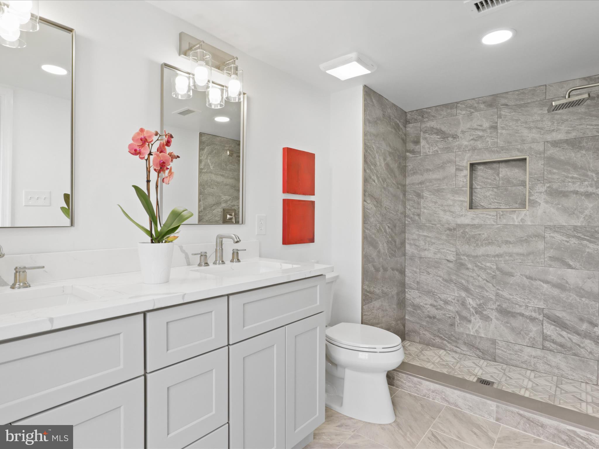 OLD TOWN ALEXANDRIA - Residential