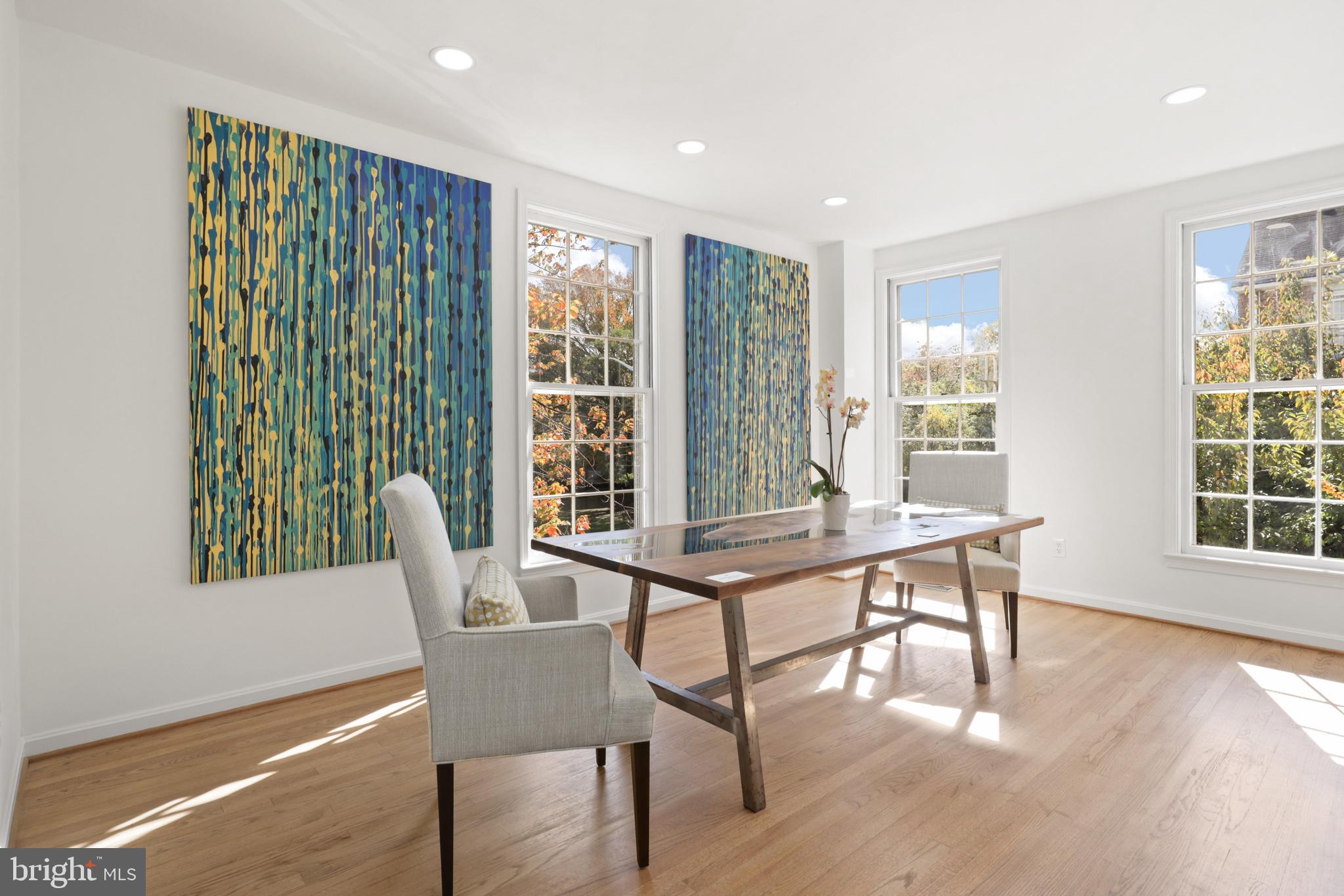 OLD TOWN ALEXANDRIA - Residential