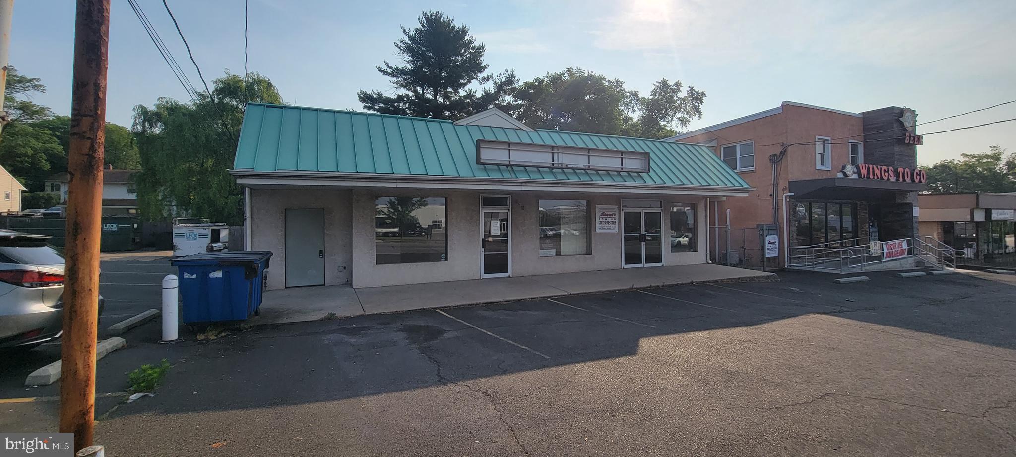 WILLOW GROVE - Commercial Sale