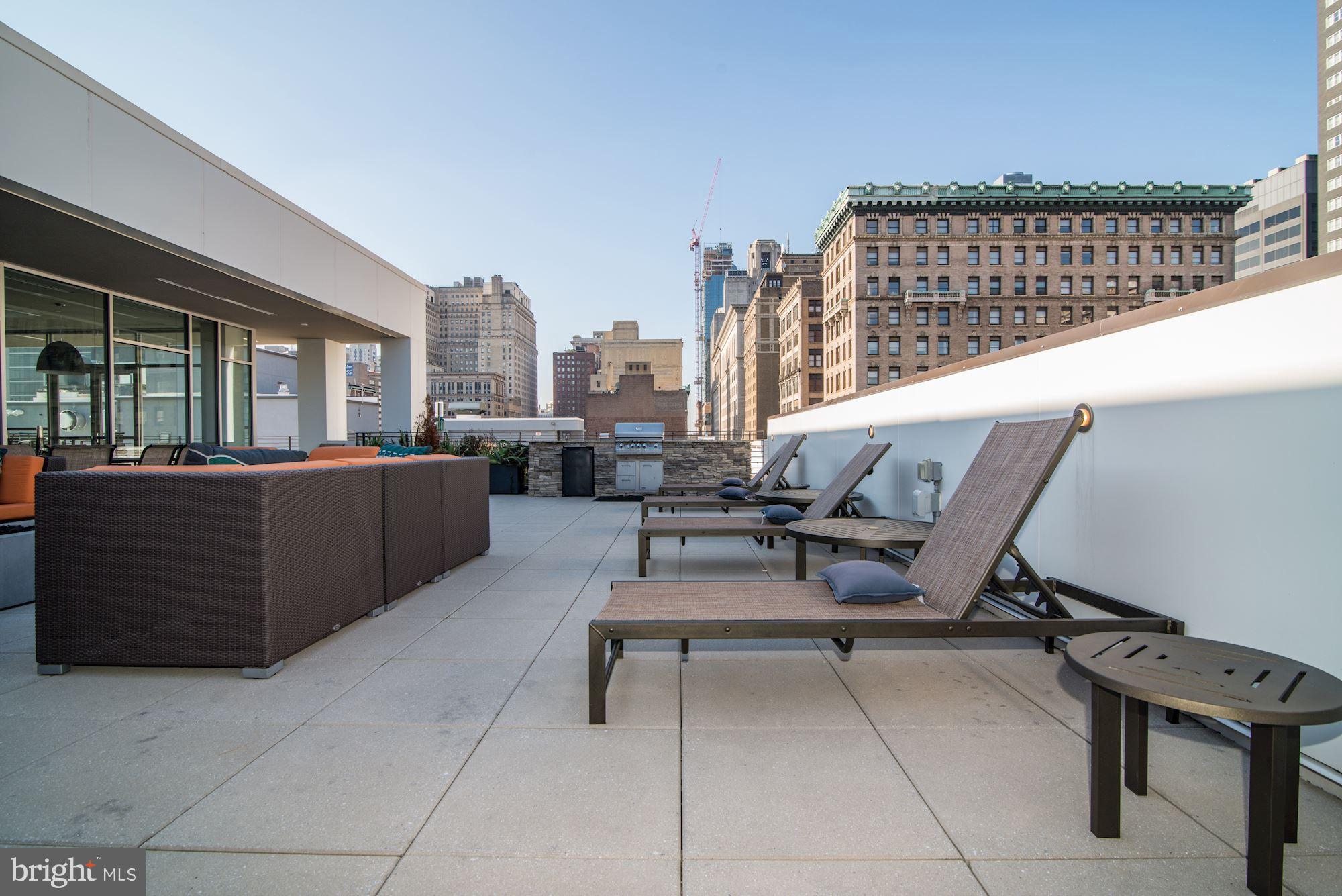 WASHINGTON SQ - Residential Lease