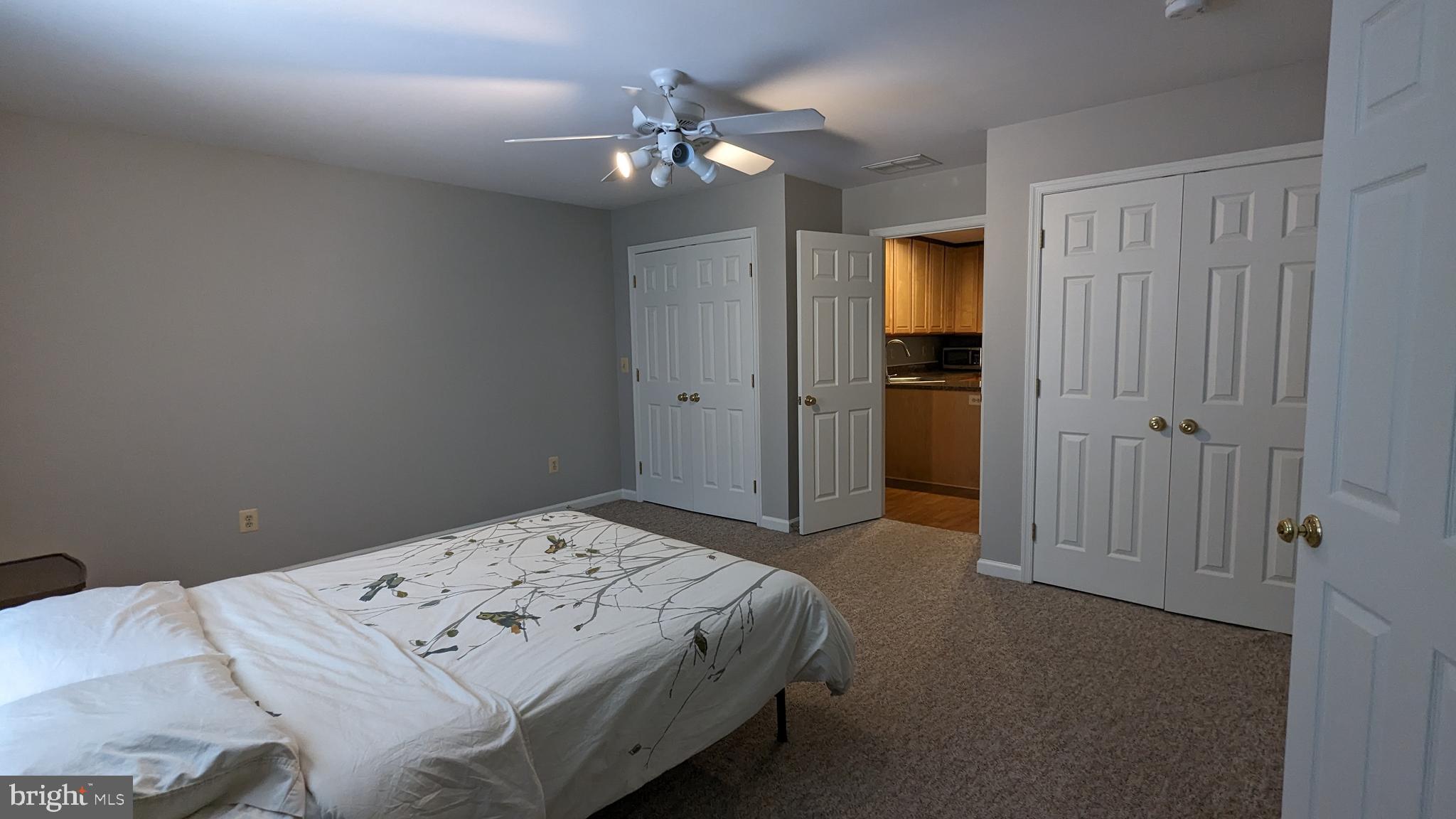 HUNTINGTON WOODS - Residential Lease