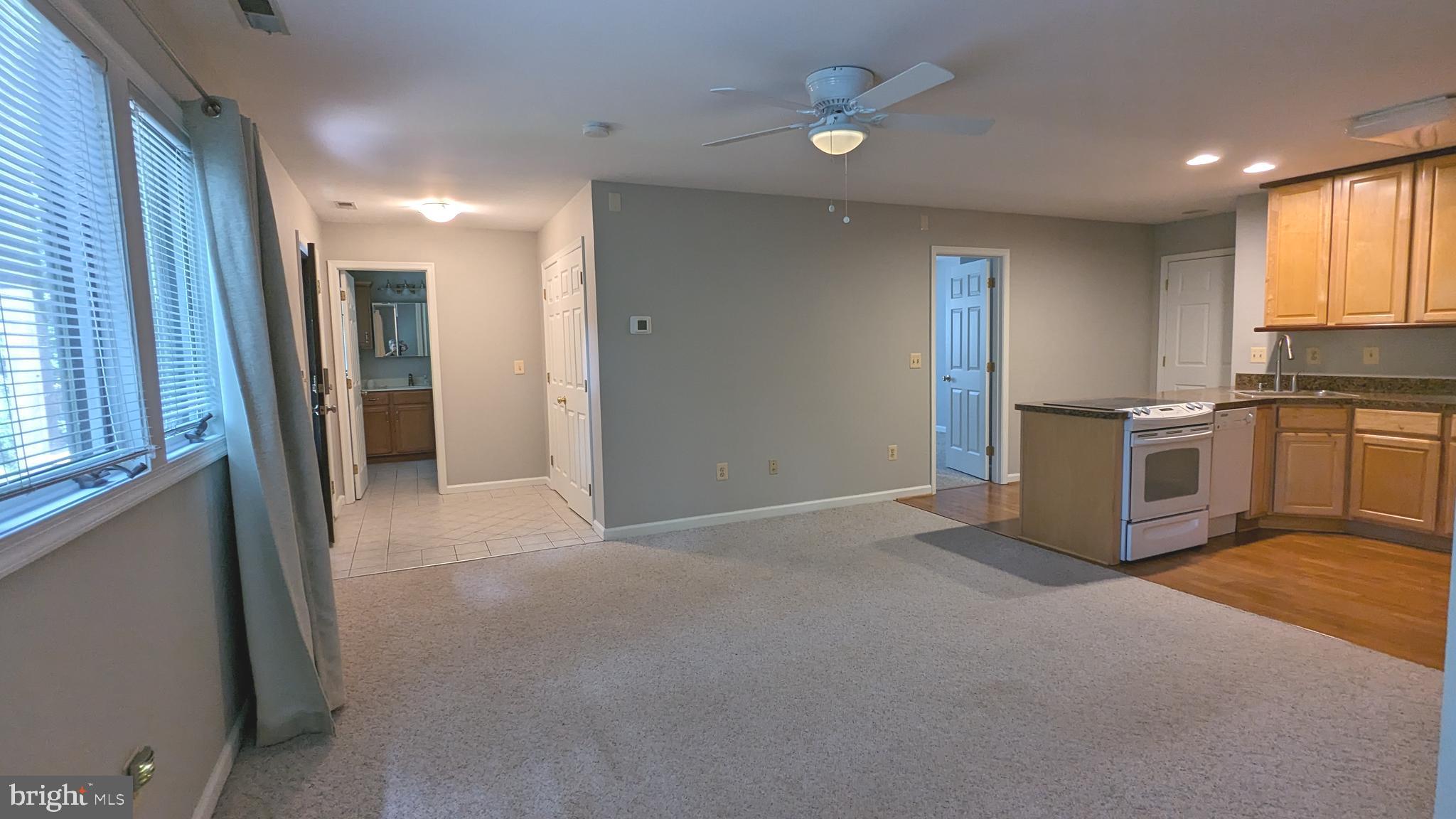 HUNTINGTON WOODS - Residential Lease