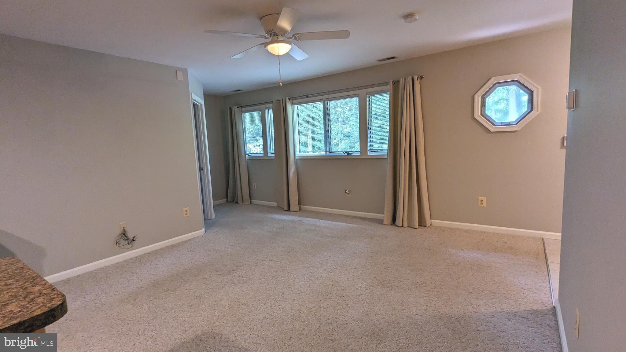 HUNTINGTON WOODS - Residential Lease