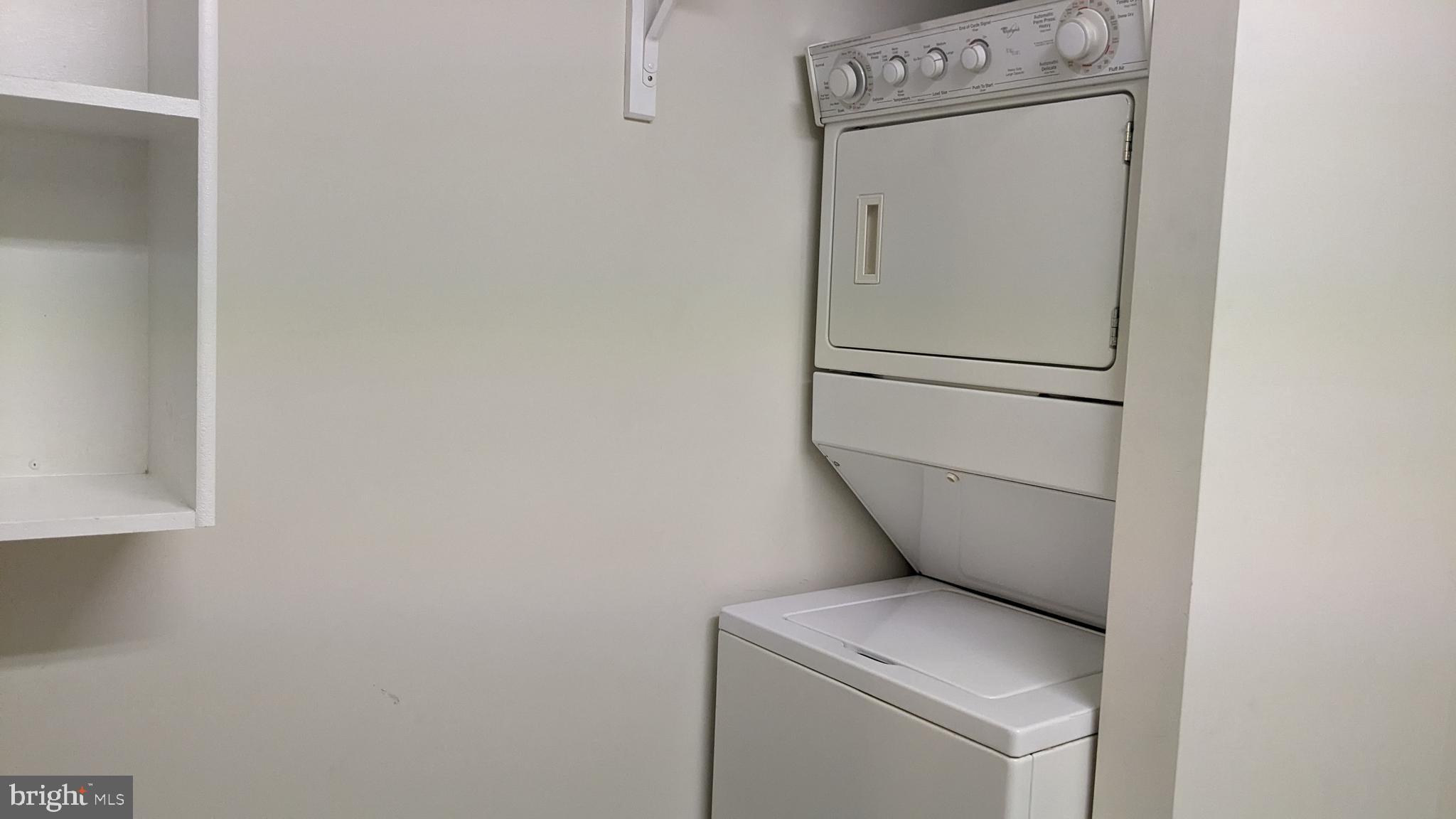 HUNTINGTON WOODS - Residential Lease