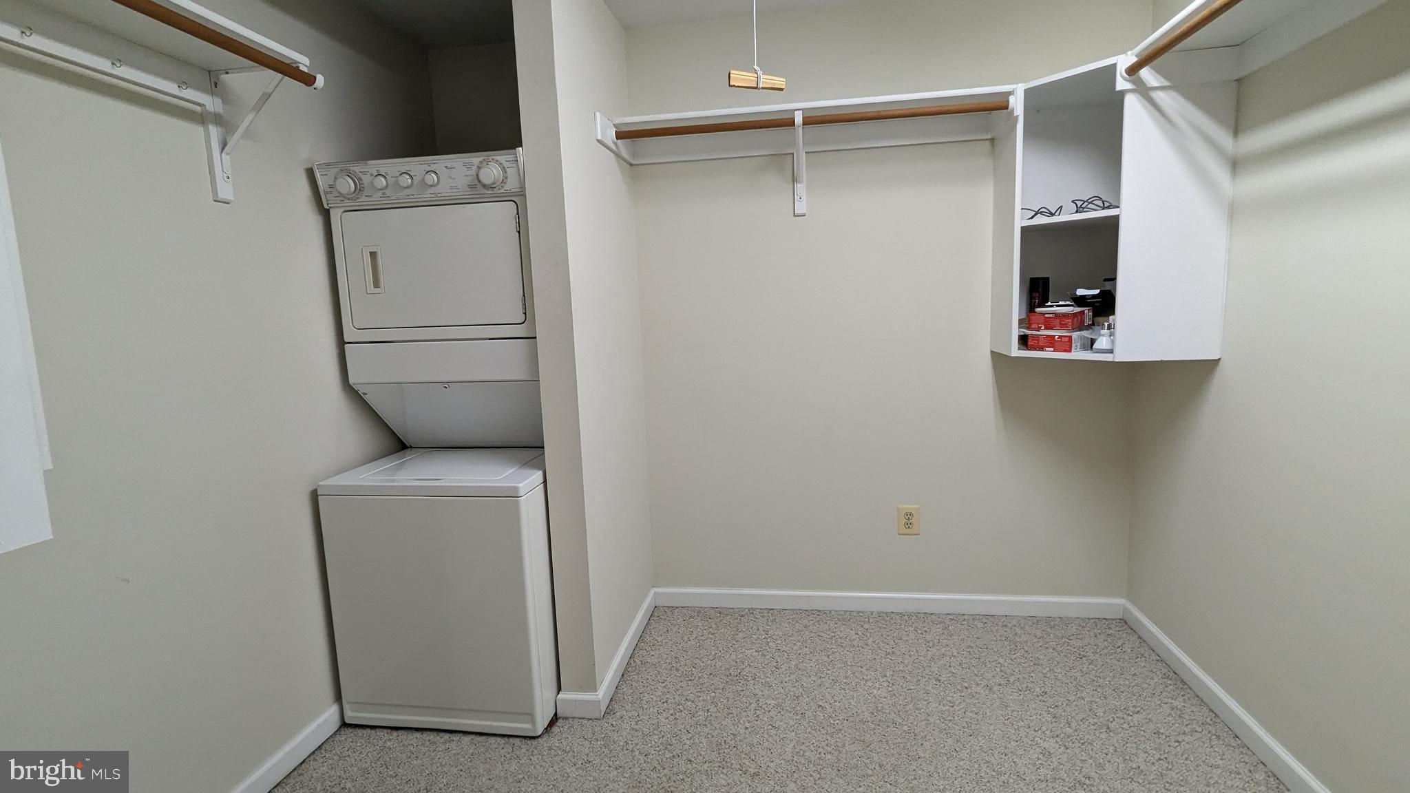 HUNTINGTON WOODS - Residential Lease