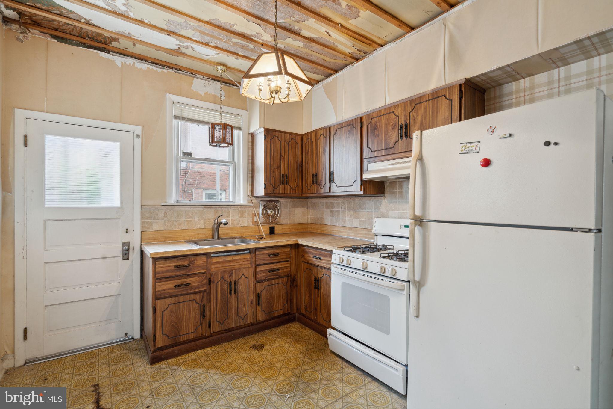 LOWER MOYAMENSING - Residential