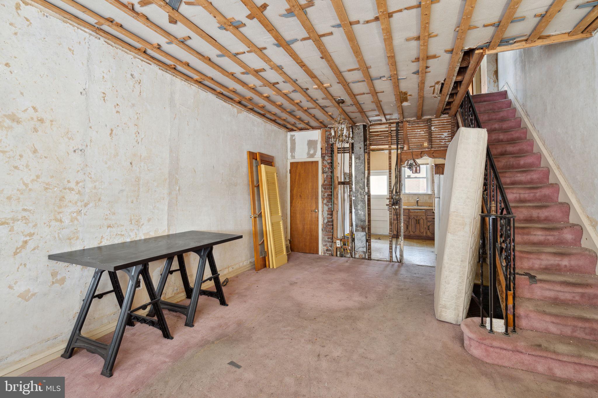 LOWER MOYAMENSING - Residential