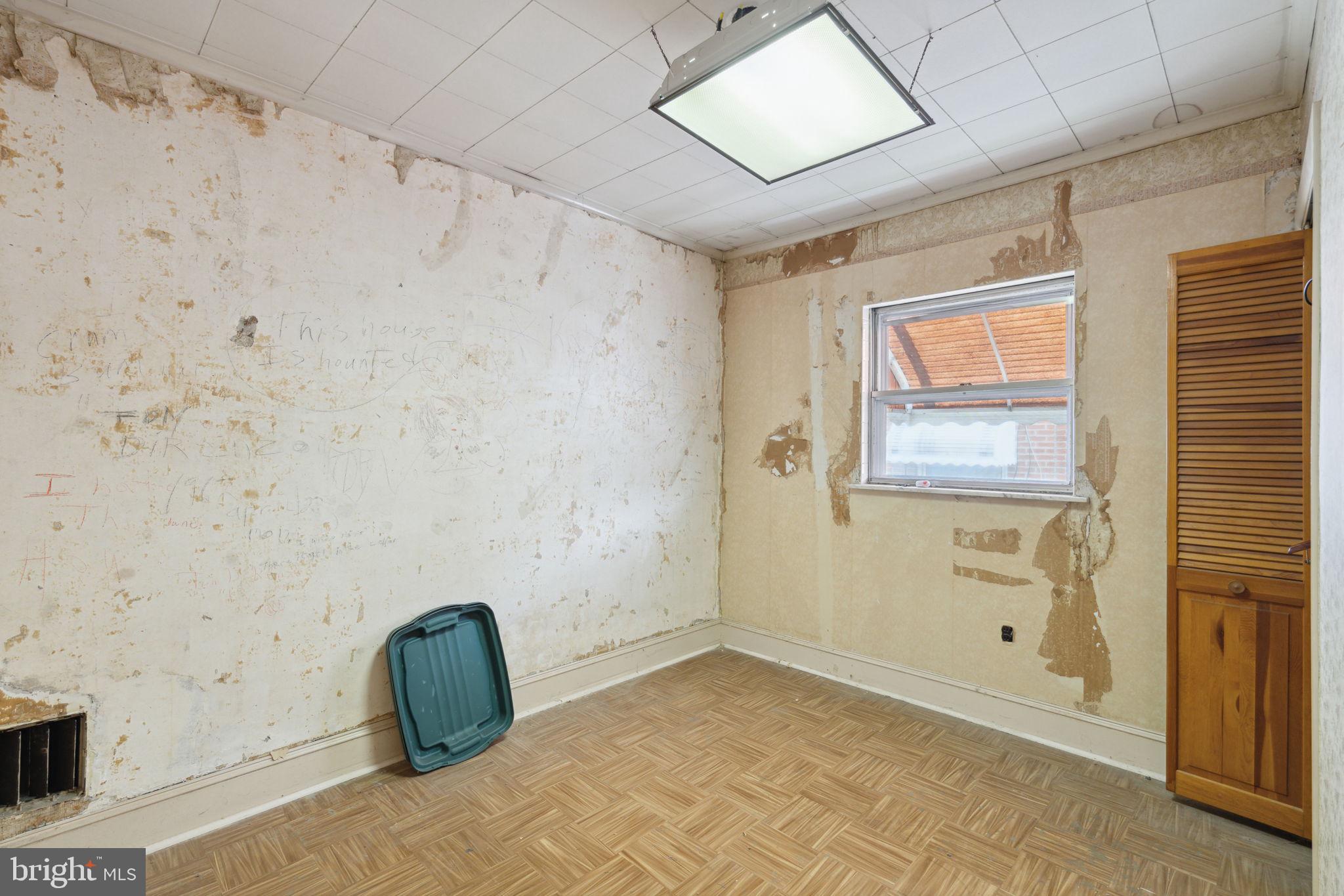 LOWER MOYAMENSING - Residential