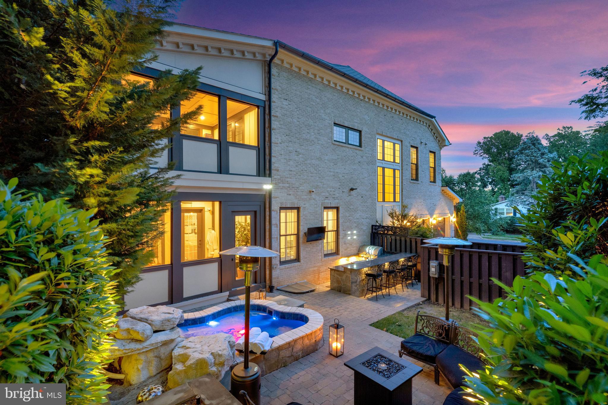7108 PENGUIN PLACE