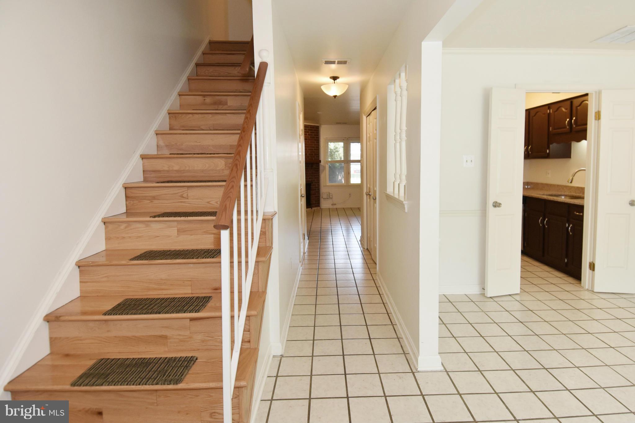 OLD BALLSTON TOWN - Residential Lease