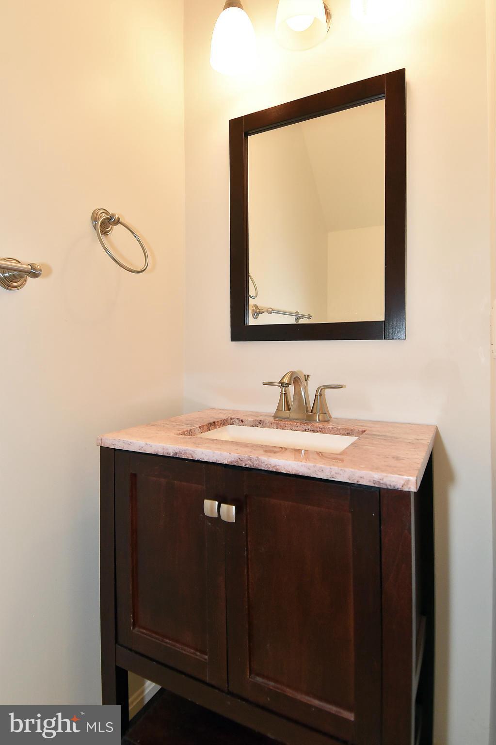 OLD BALLSTON TOWN - Residential Lease