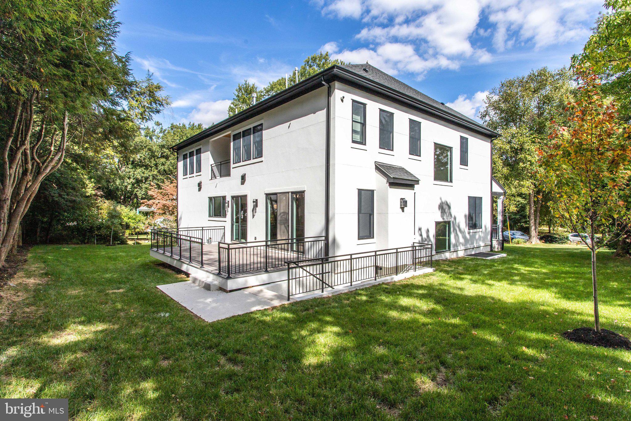 BRAEWOOD - Residential