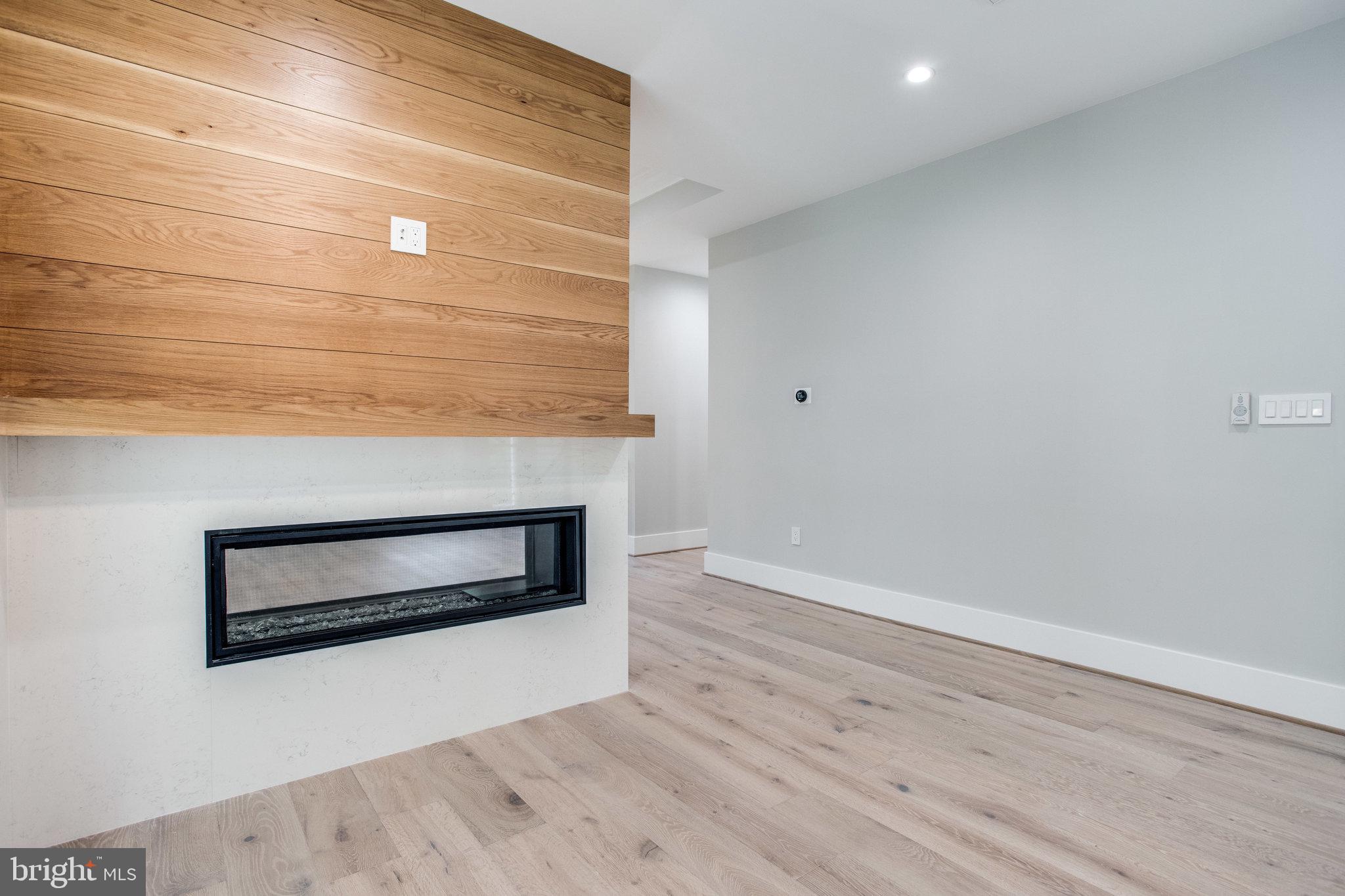 BRAEWOOD - Residential