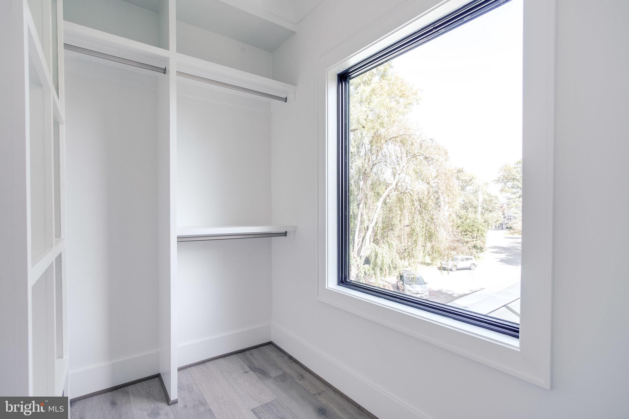 BRAEWOOD - Residential