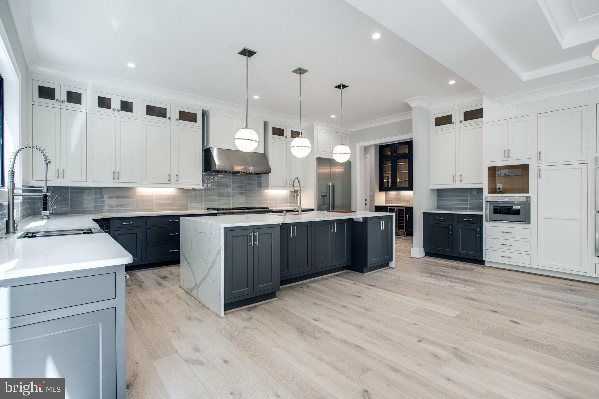 BRAEWOOD - Residential