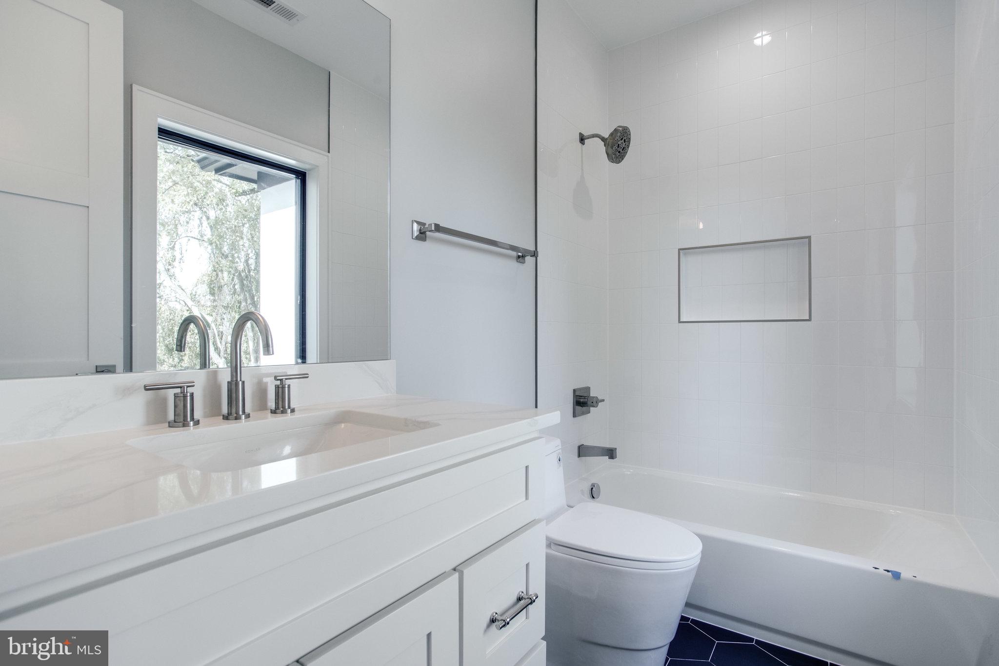 BRAEWOOD - Residential