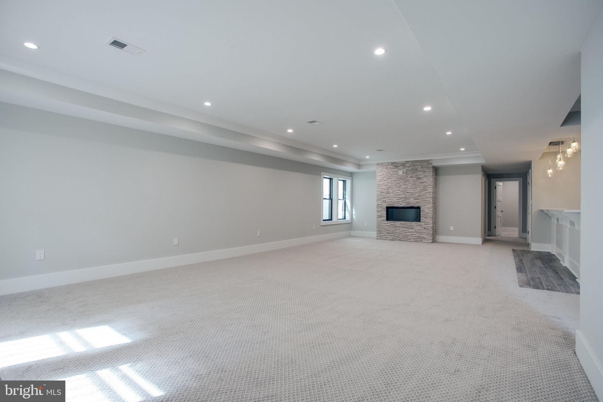 BRAEWOOD - Residential