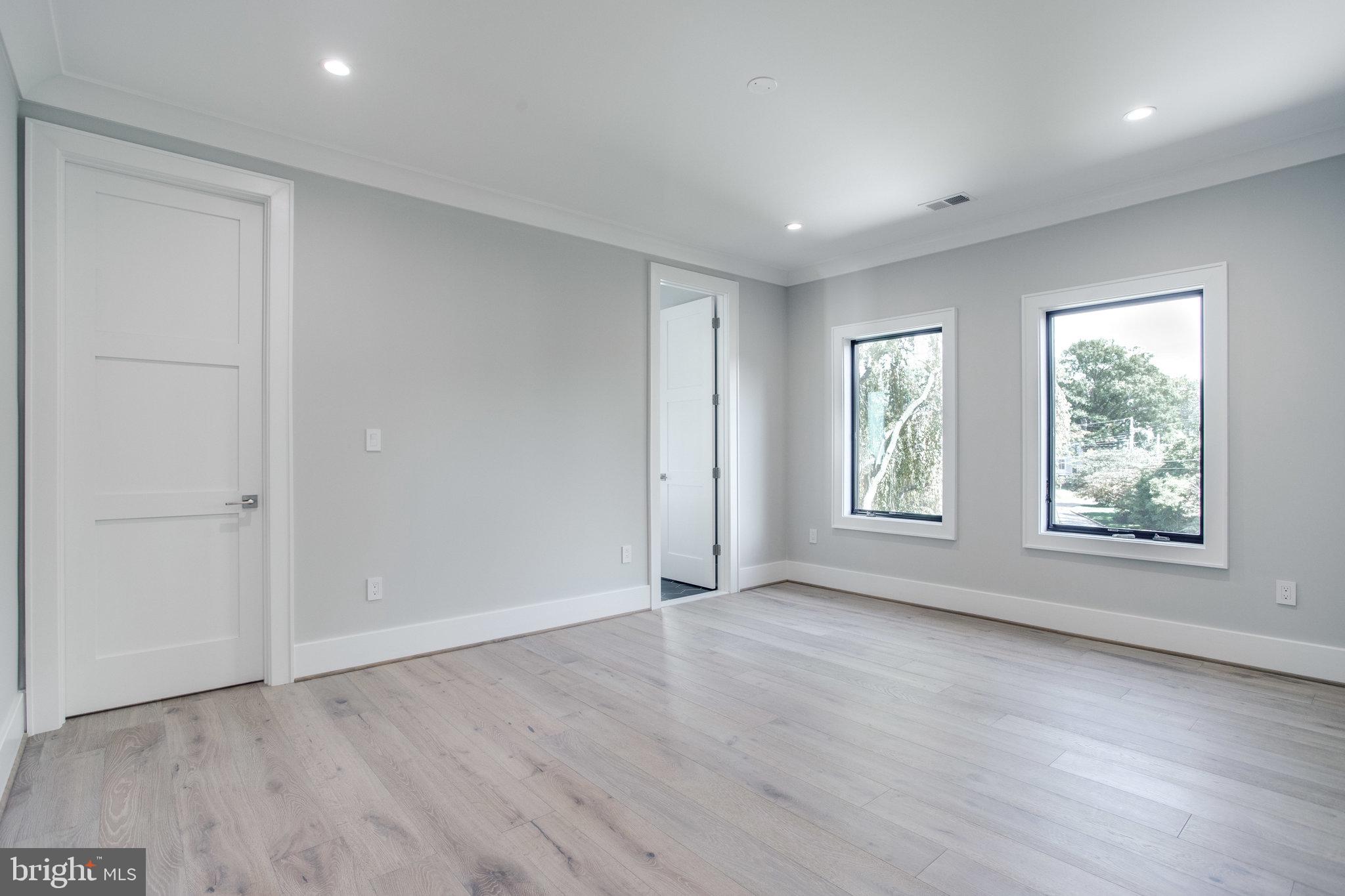 BRAEWOOD - Residential