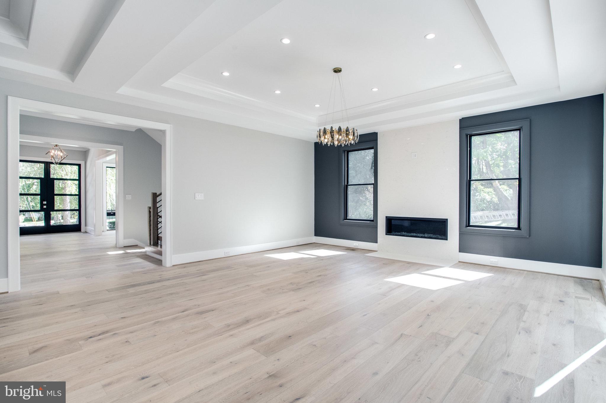 BRAEWOOD - Residential