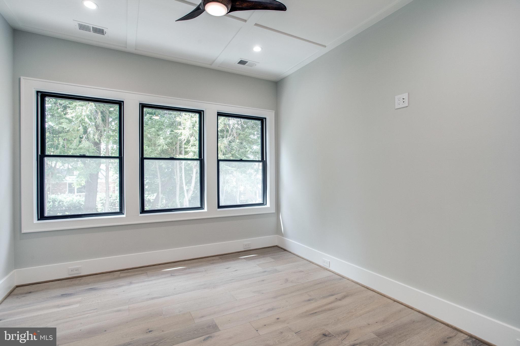 BRAEWOOD - Residential