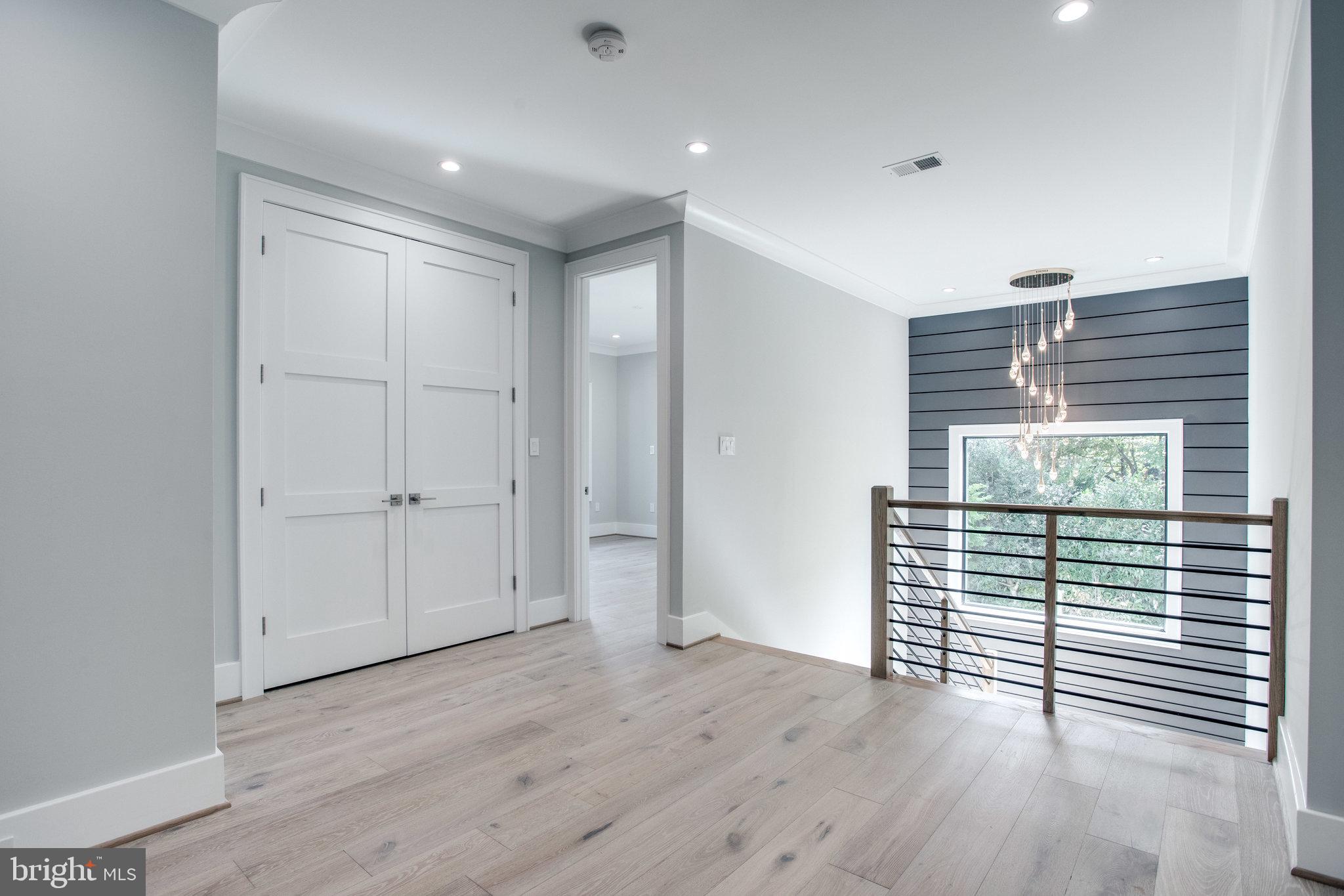 BRAEWOOD - Residential