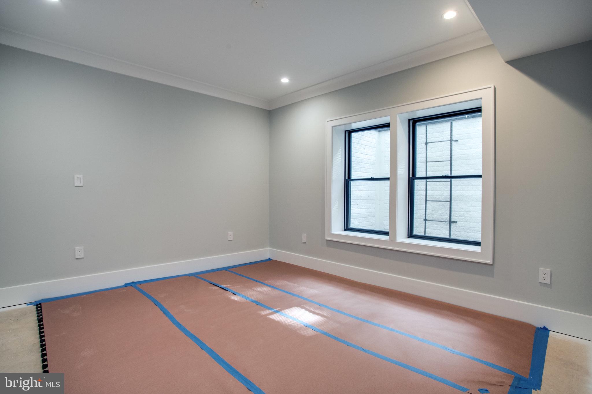 BRAEWOOD - Residential