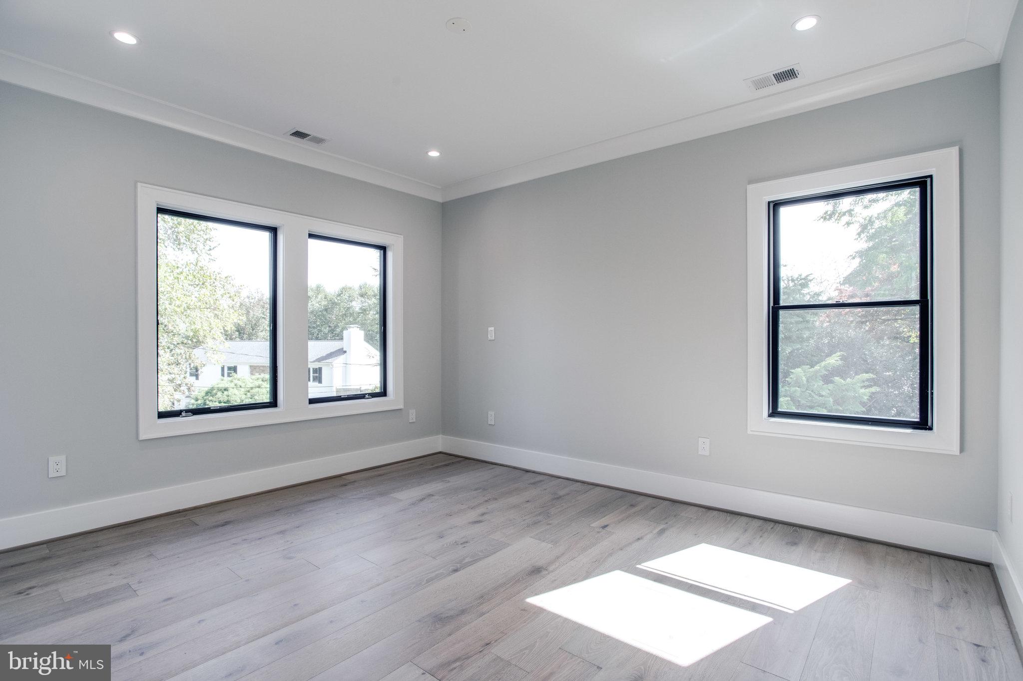 BRAEWOOD - Residential