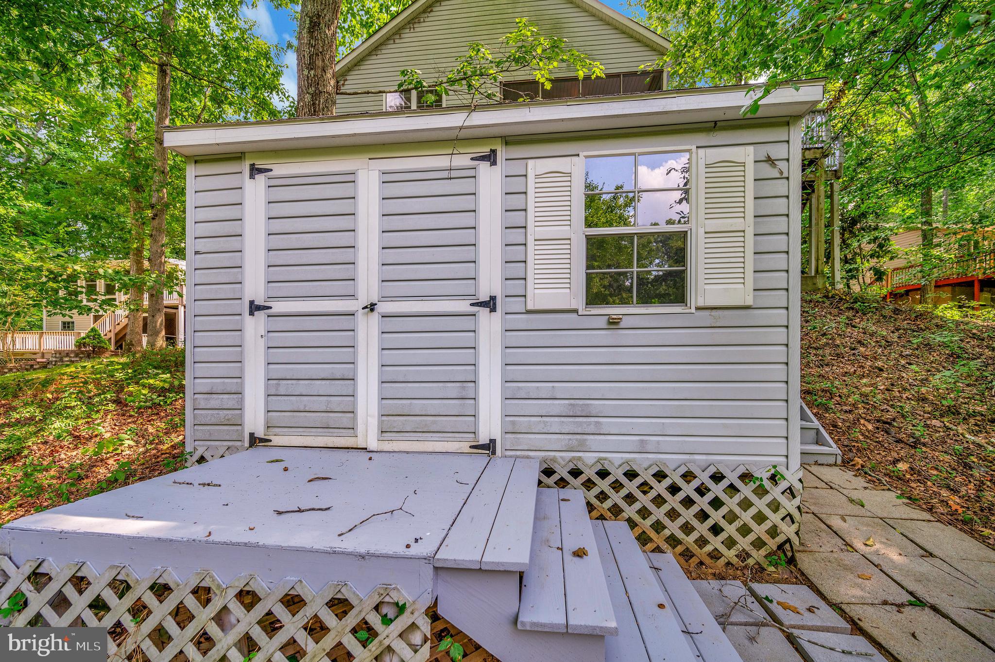 LAKE OF THE WOODS - Residential