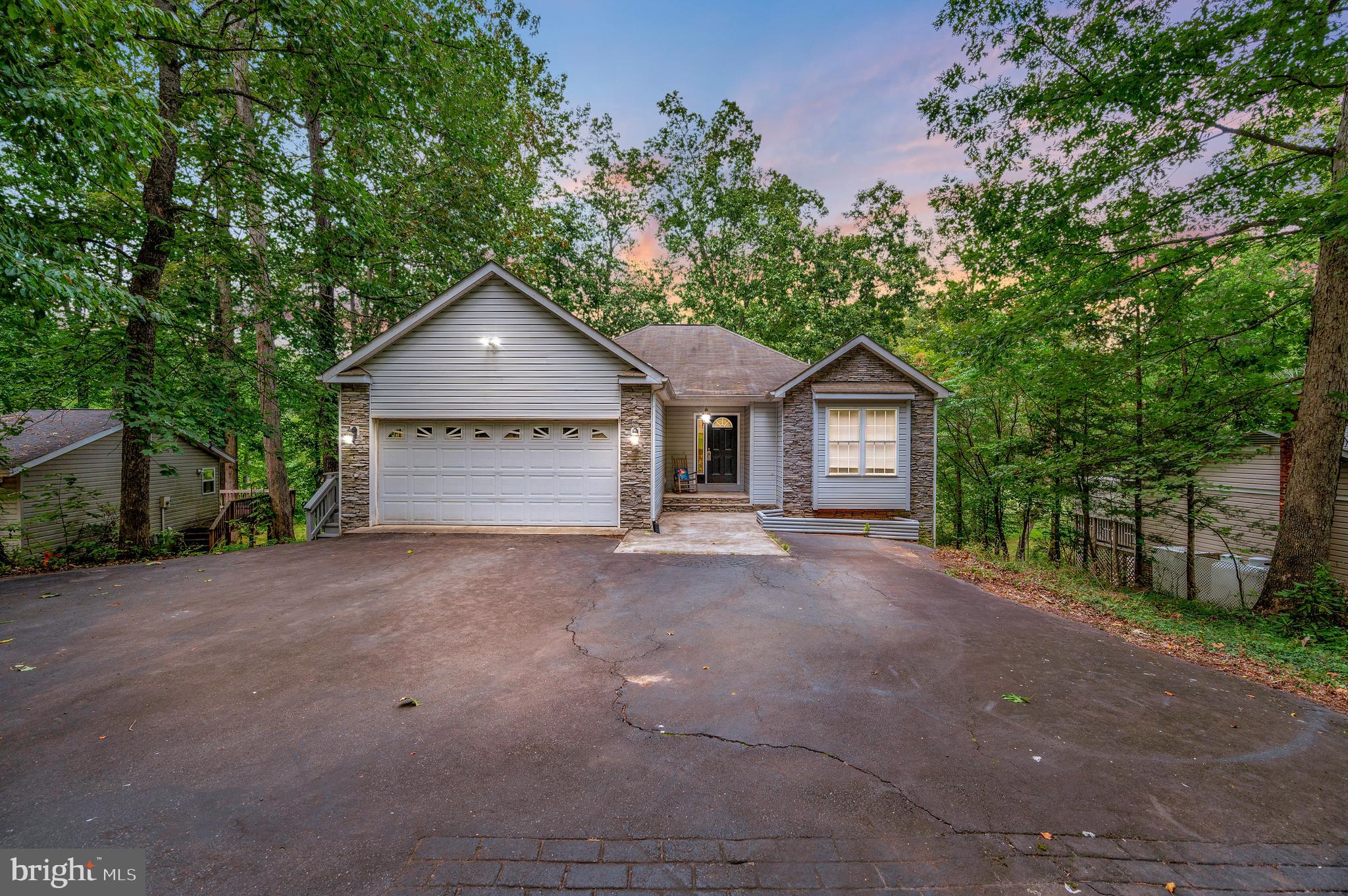 LAKE OF THE WOODS - Residential