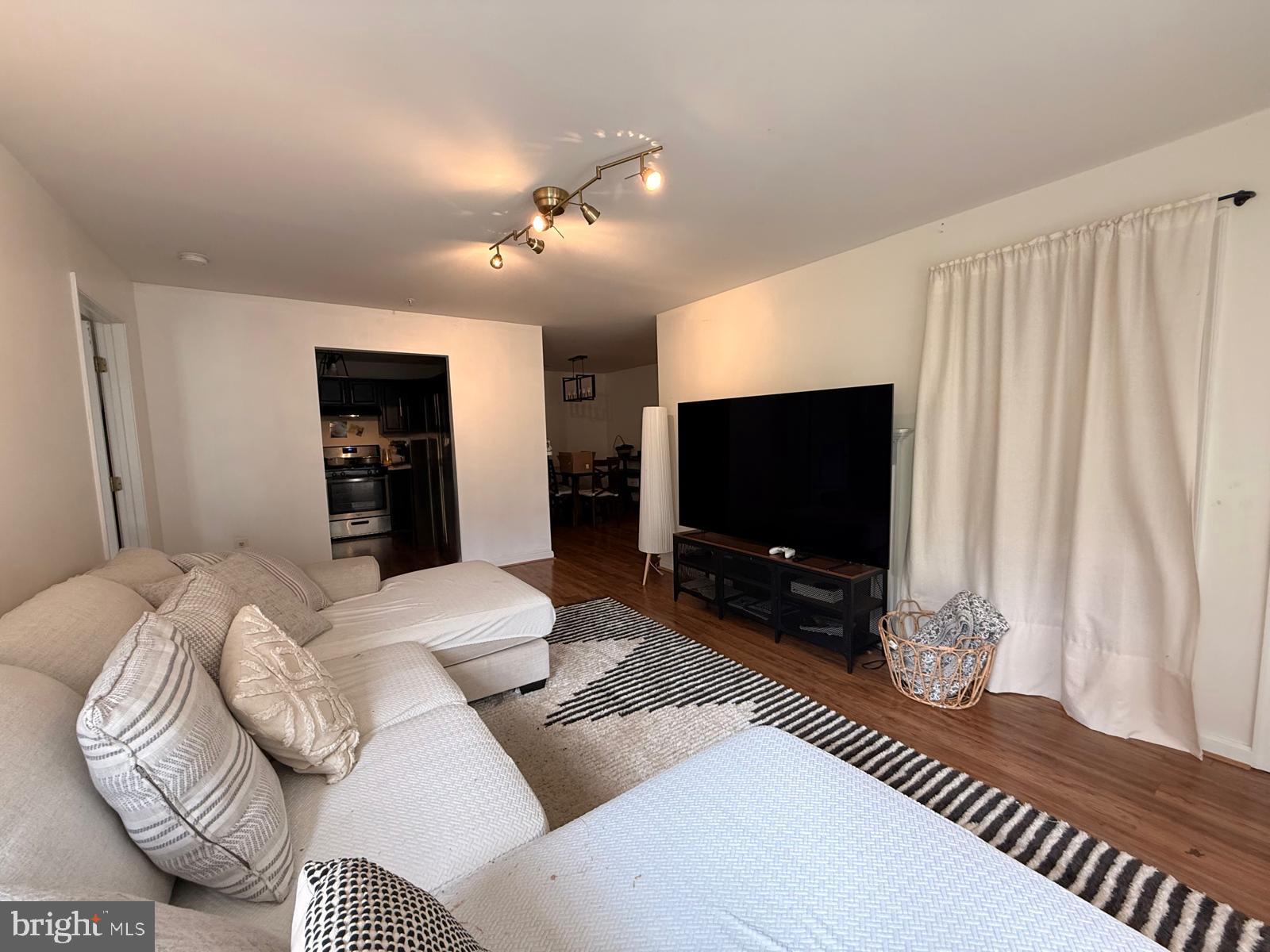 SUMMERHOUSE CONDO - Residential