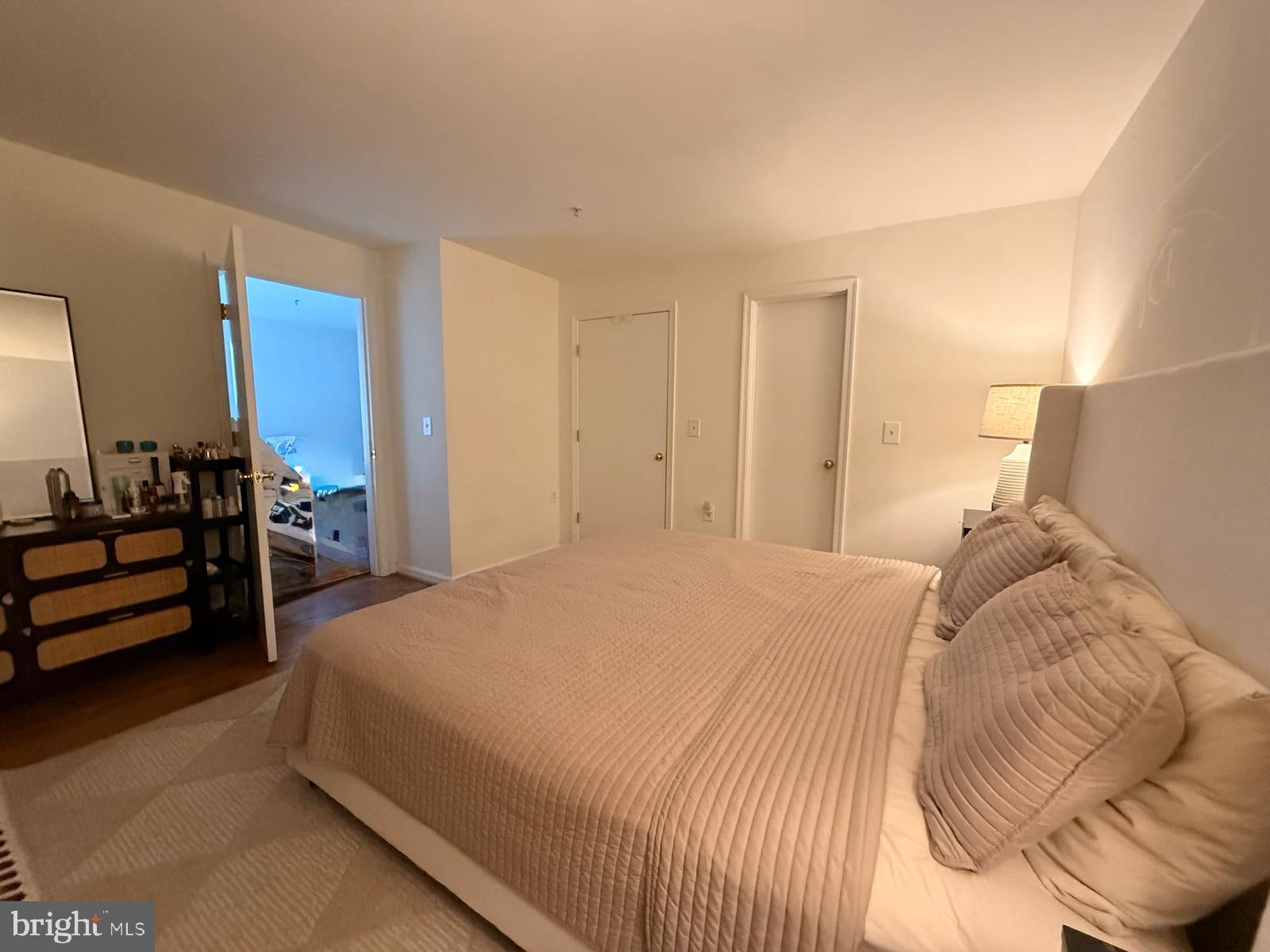 SUMMERHOUSE CONDO - Residential