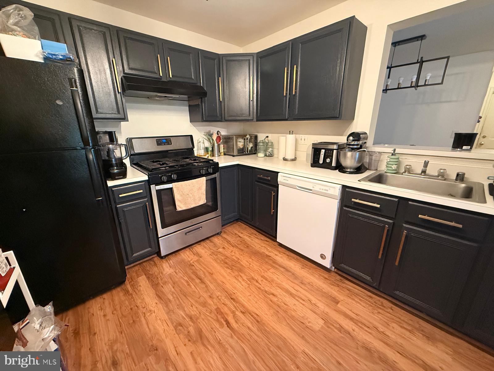 SUMMERHOUSE CONDO - Residential