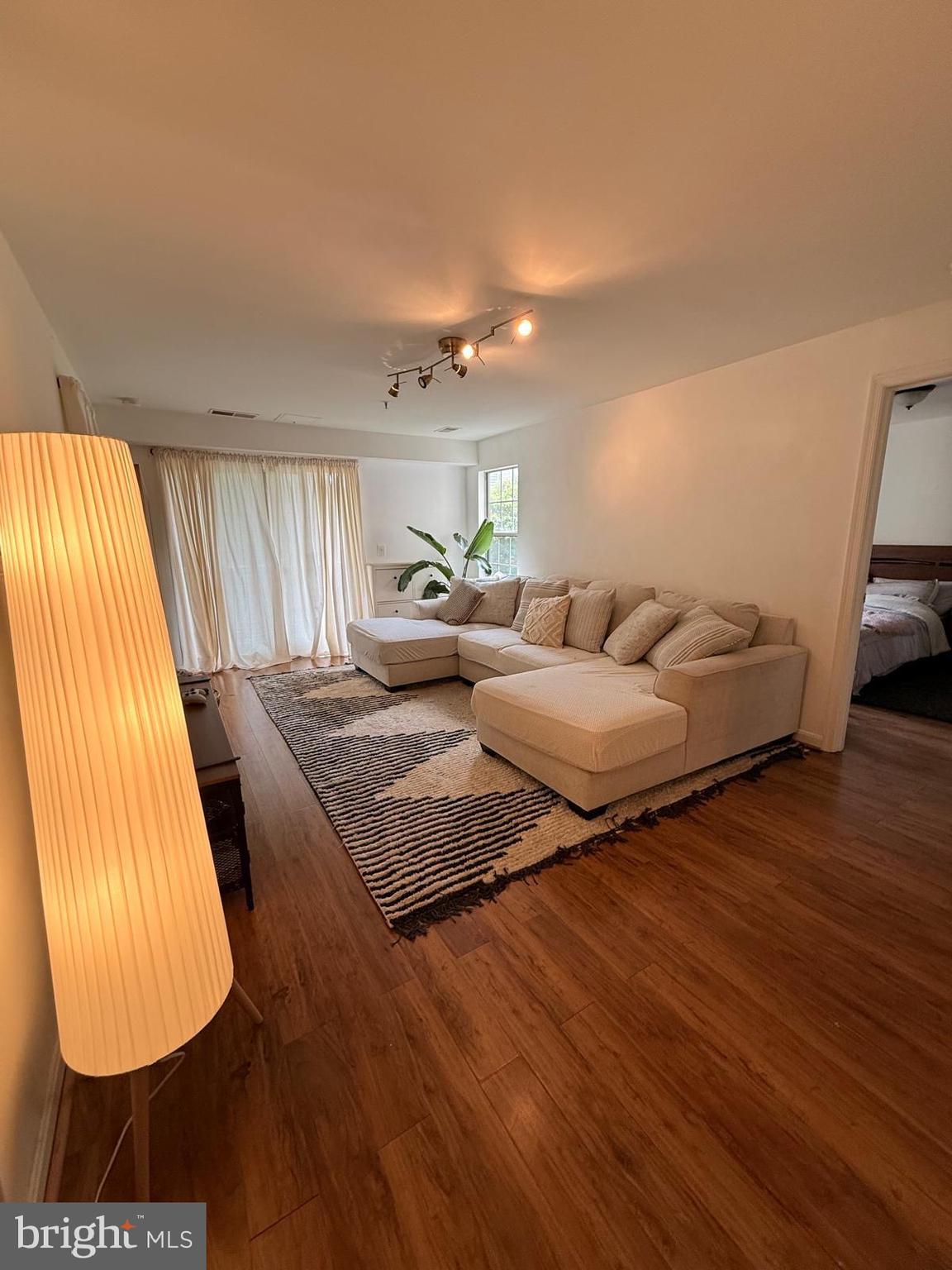 SUMMERHOUSE CONDO - Residential